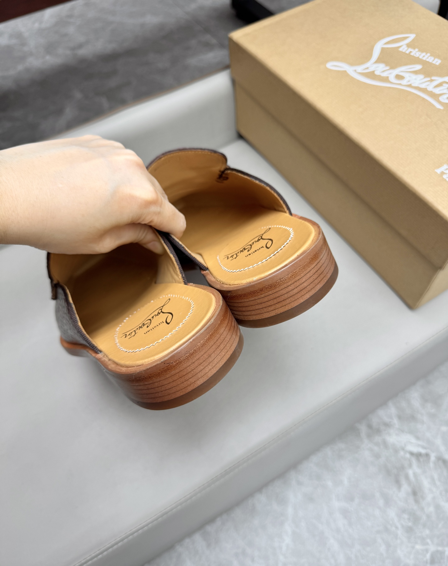 Christian Louboutin Men's Brown Leather Alligator Print Mule Slides Sandals 5 i1744293585307 2433 0 4