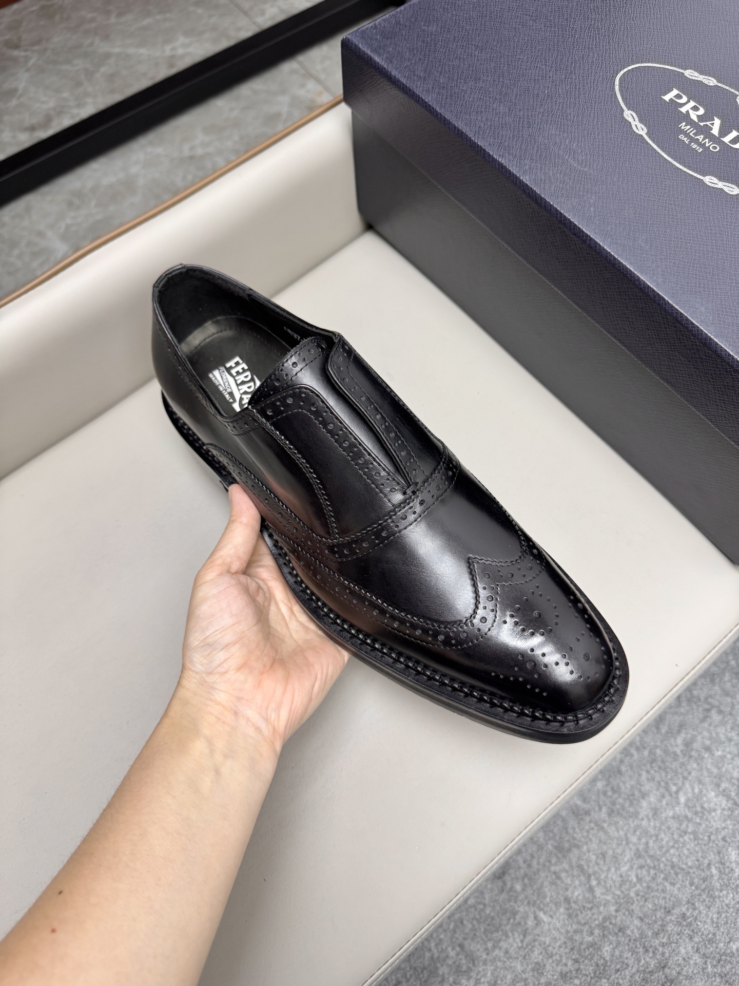 Ferragamo Men's Leather Wingtip Loafers - Classic Business Dress Shoes 8 i1747145850935 6938 0 6