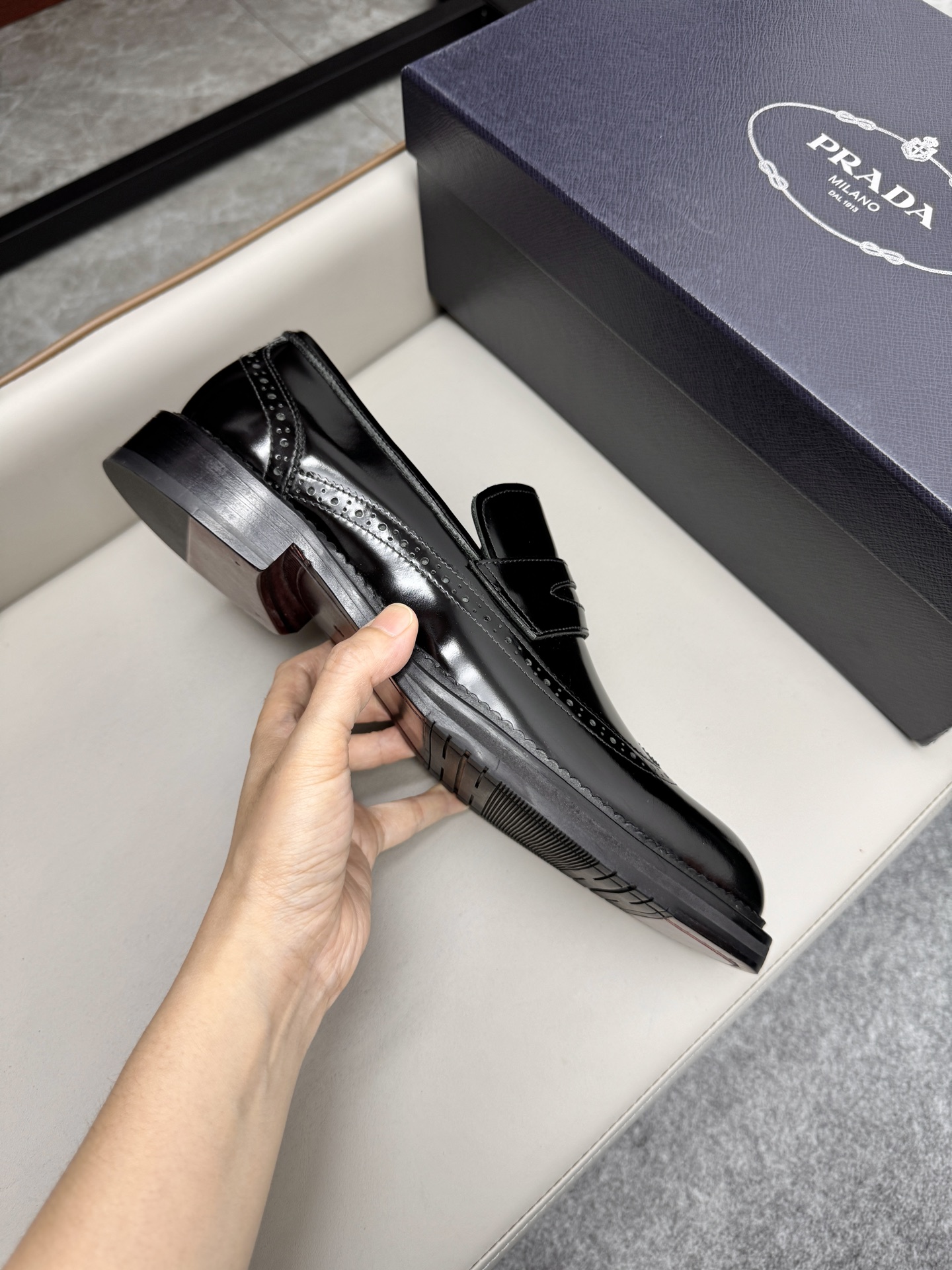 Ferragamo Men's Leather Wingtip Loafers Black, Size 38-46 7 i1747150466018 8591 0 5