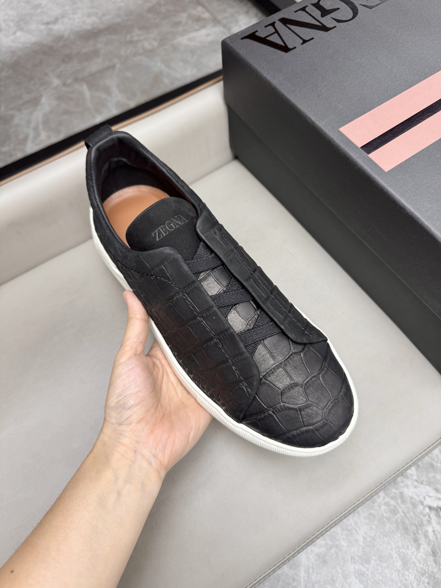 Ermenegildo Zegna Triple Stitch Black Leather Low-Top Sneakers 7 i1748180721503 9897 0 6