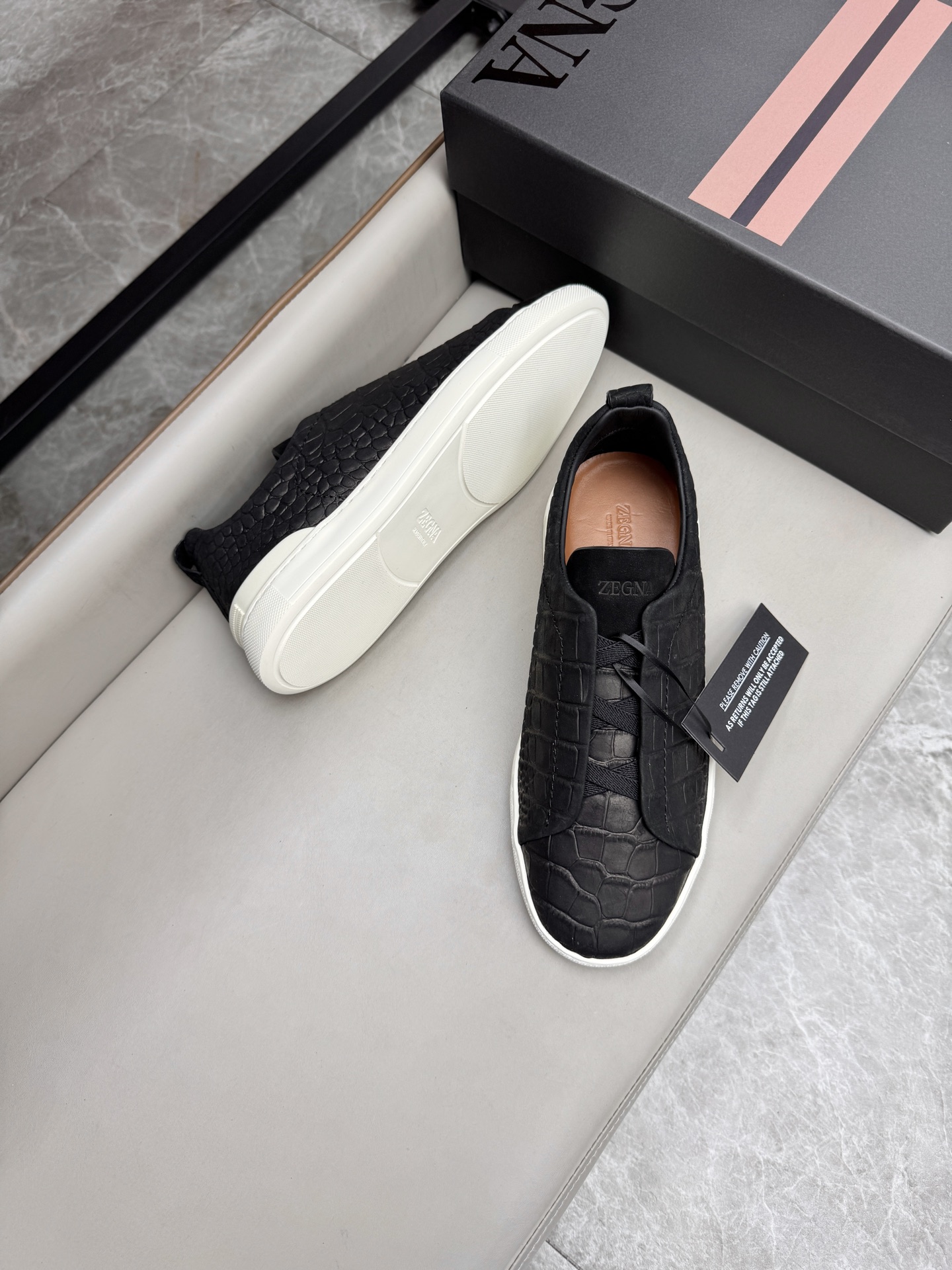 Ermenegildo Zegna Triple Stitch Black Leather Low-Top Sneakers 3 i1748180721563 3003 0 2