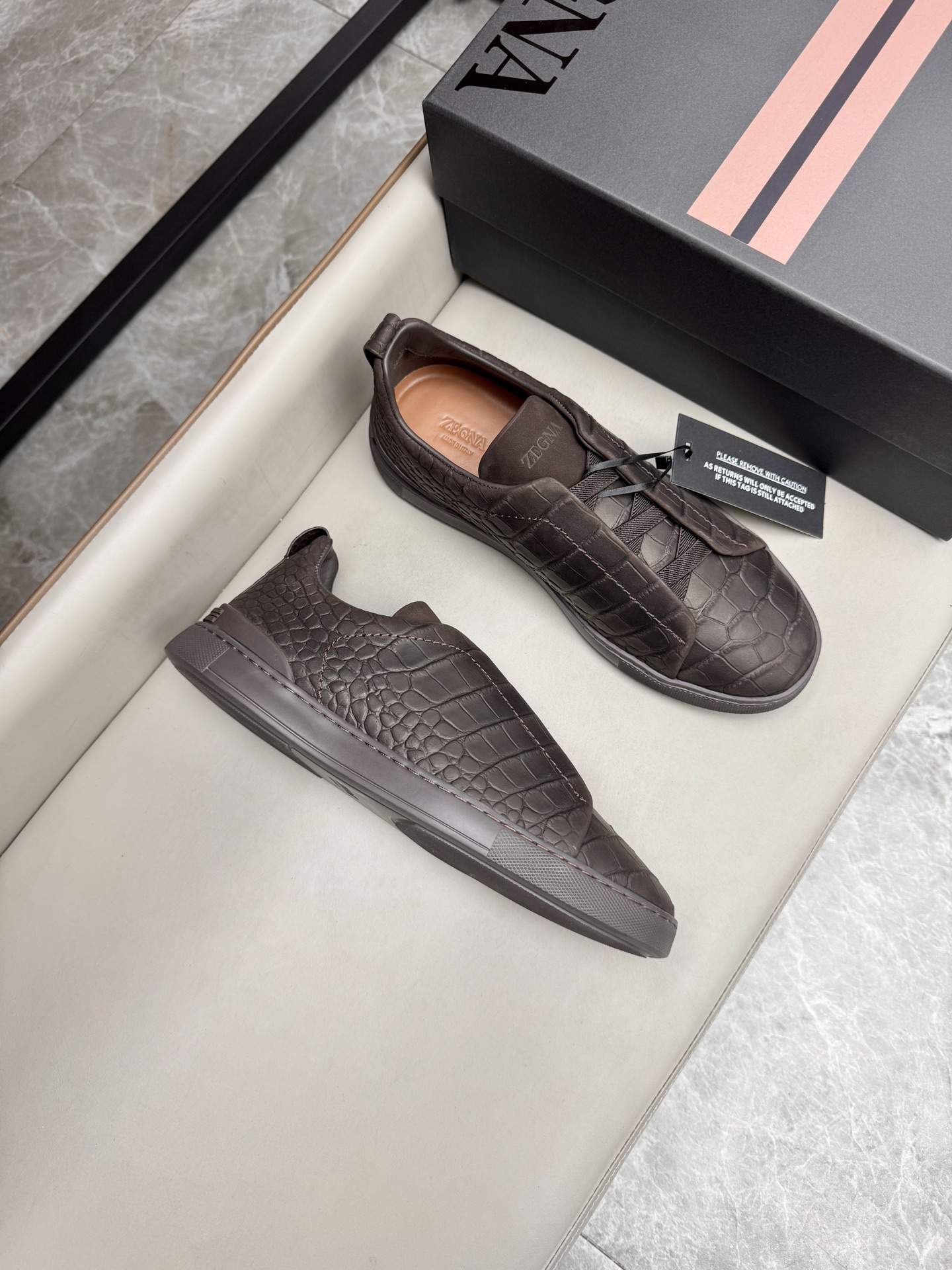 Ermenegildo Zegna Triple Stitch Leather Sneakers - Lightweight & Stylish 2 i1748180778241 3383 0 1