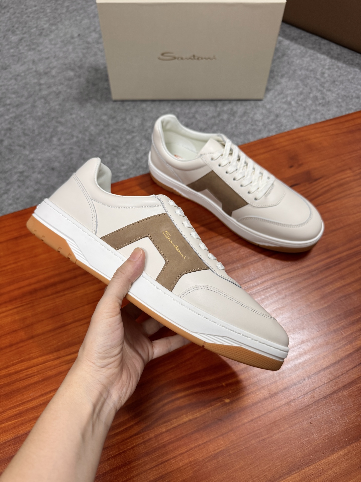 Santoni Men's Handmade Leather Sneakers - Italian Comfort & Style 4 i1755169007437 6936 0 3