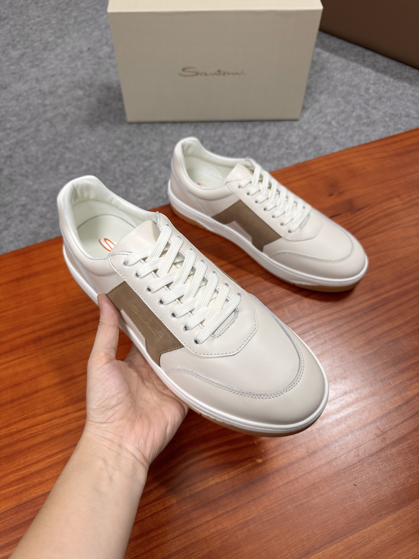 Santoni Men's Handmade Leather Sneakers - Italian Comfort & Style 5 i1755169009450 9887 0 4