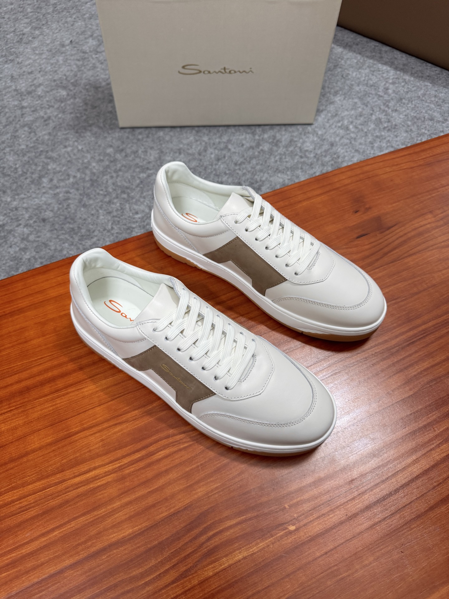 Santoni Men's Handmade Leather Sneakers - Italian Comfort & Style 2 i1755169009507 3771 0 1