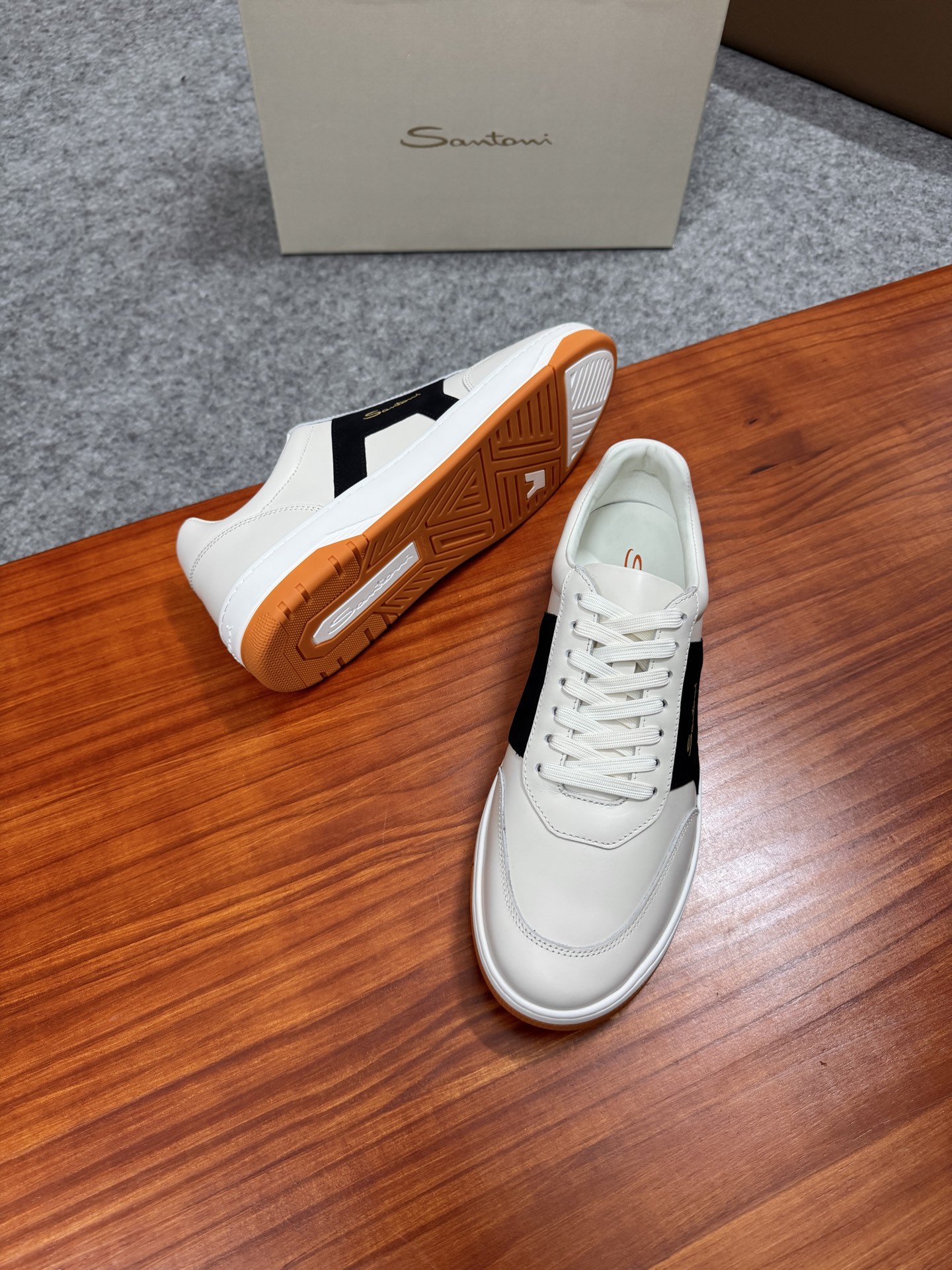 Santoni Men's White Leather Sneakers - Handcrafted Italian Style & Comfort 4 i1755169035802 13 0 2