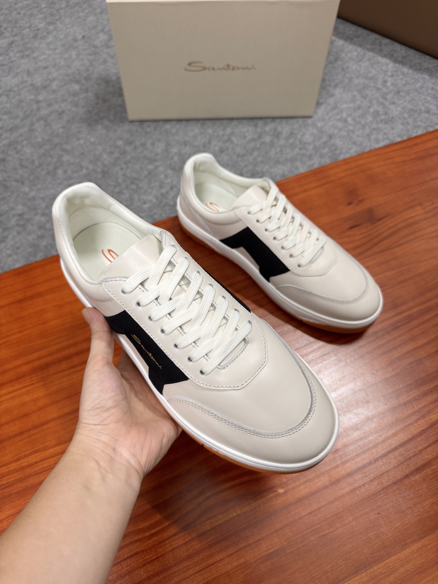 Santoni Men's White Leather Sneakers - Handcrafted Italian Style & Comfort 6 i1755169037853 3339 0 4