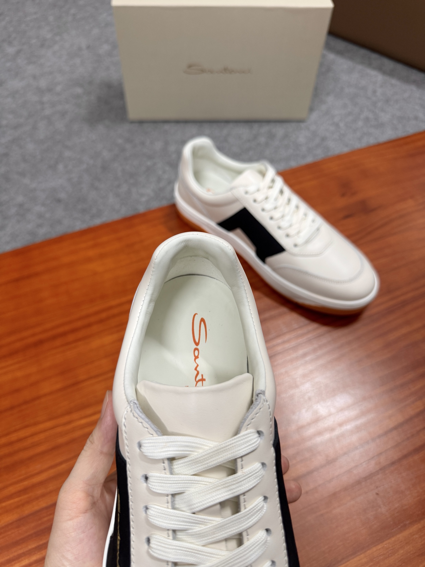 Santoni Men's White Leather Sneakers - Handcrafted Italian Style & Comfort 10 i1755169038023 794 0 8