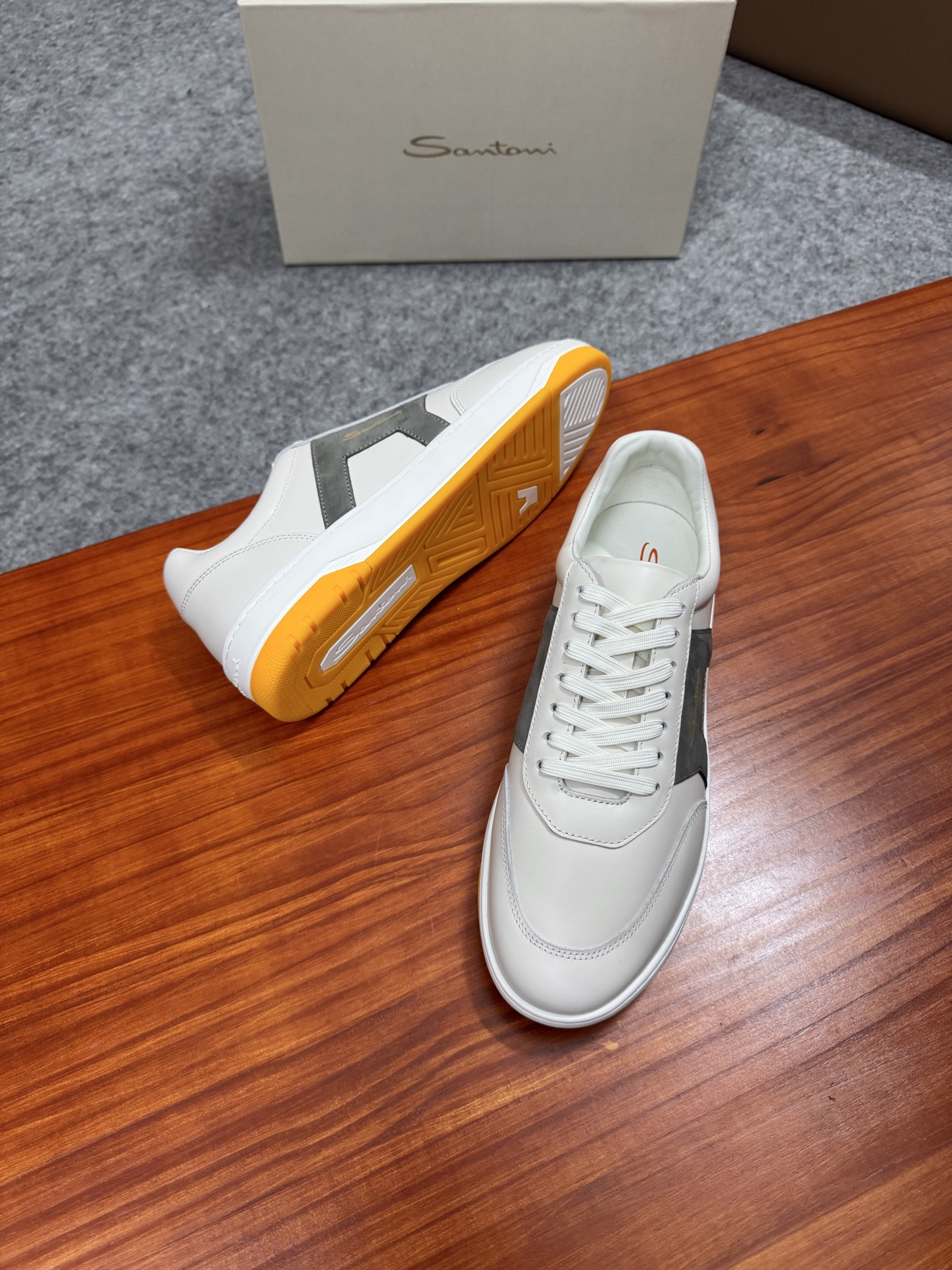 Santoni Men's White Leather Lace-Up Sneakers - Handmade Italian Craftsmanship 4 i1755169078946 9444 0 2