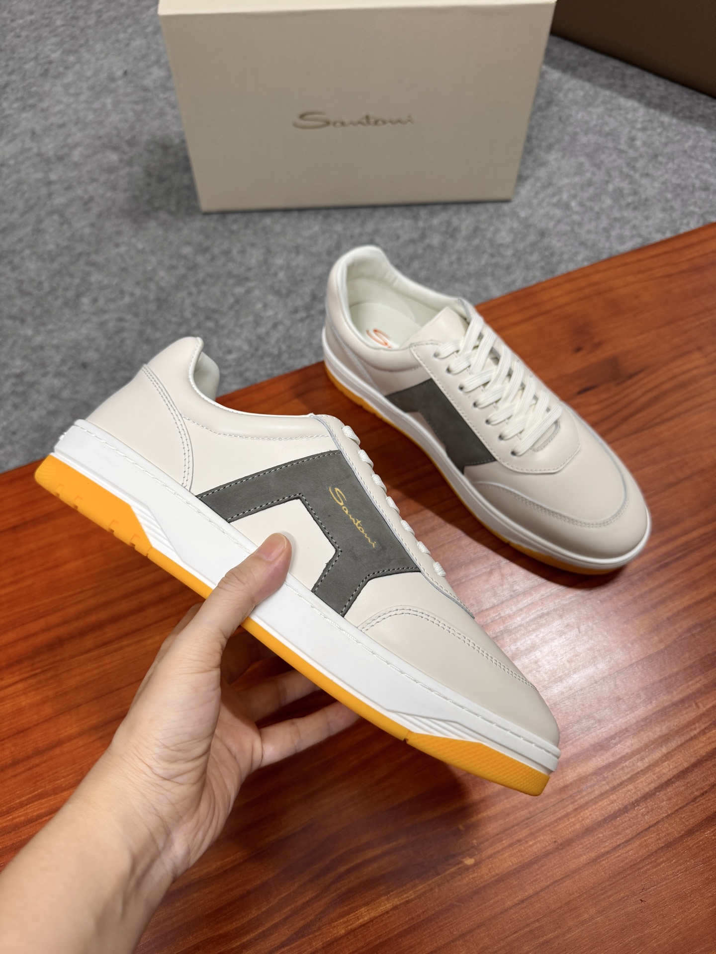 Santoni Men's White Leather Lace-Up Sneakers - Handmade Italian Craftsmanship 5 i1755169078952 6060 0 3
