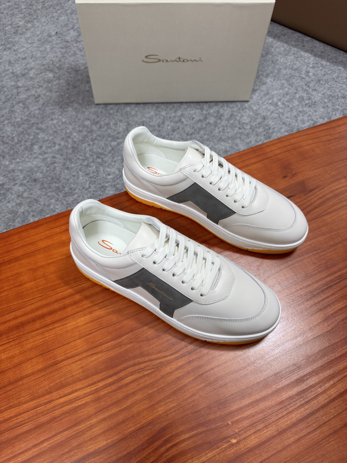 Santoni Men's White Leather Lace-Up Sneakers - Handmade Italian Craftsmanship 3 i1755169078957 2482 0 1