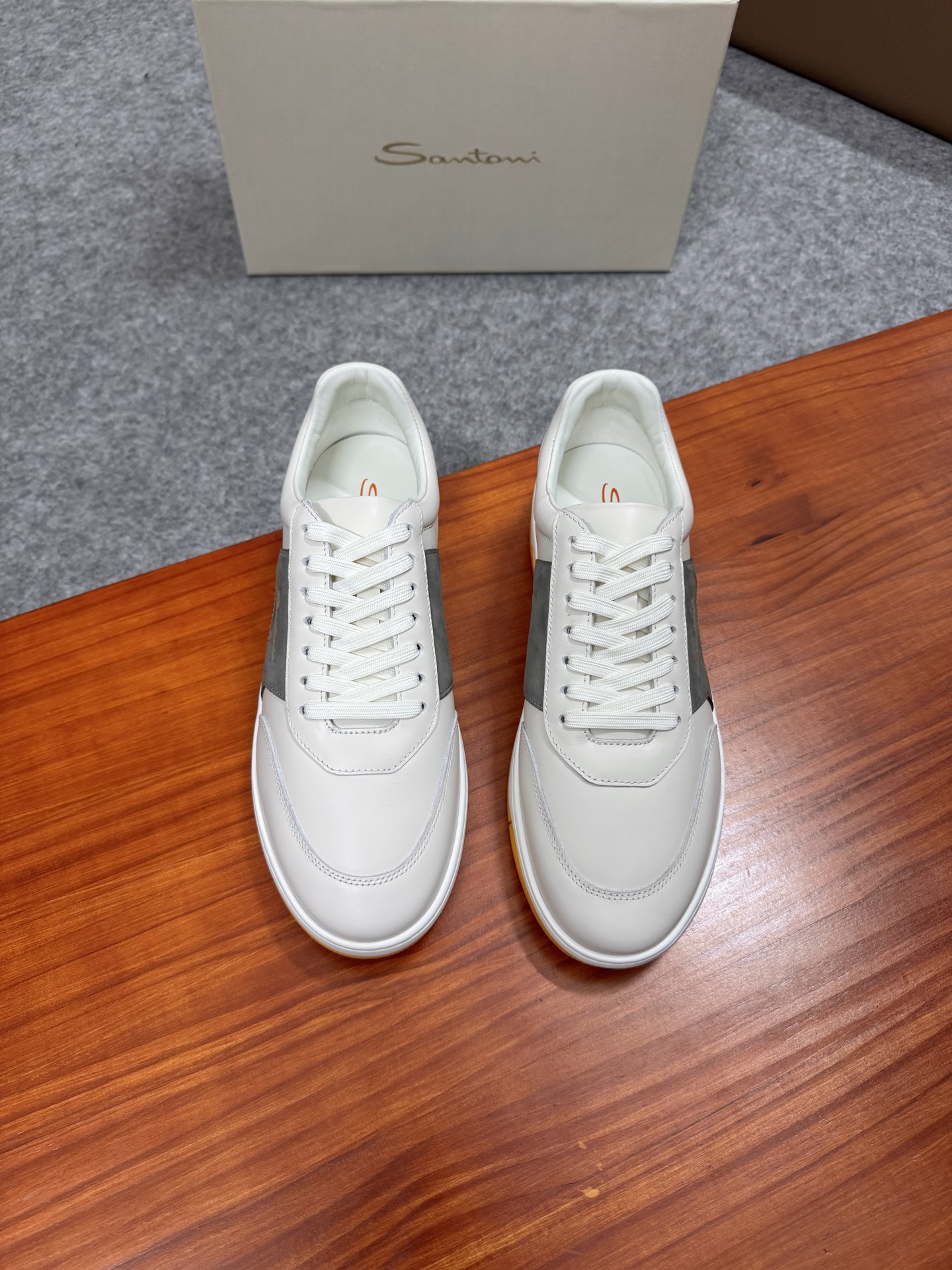 Santoni Men's White Leather Lace-Up Sneakers - Handmade Italian Craftsmanship 2 i1755169081107 1142 0 0
