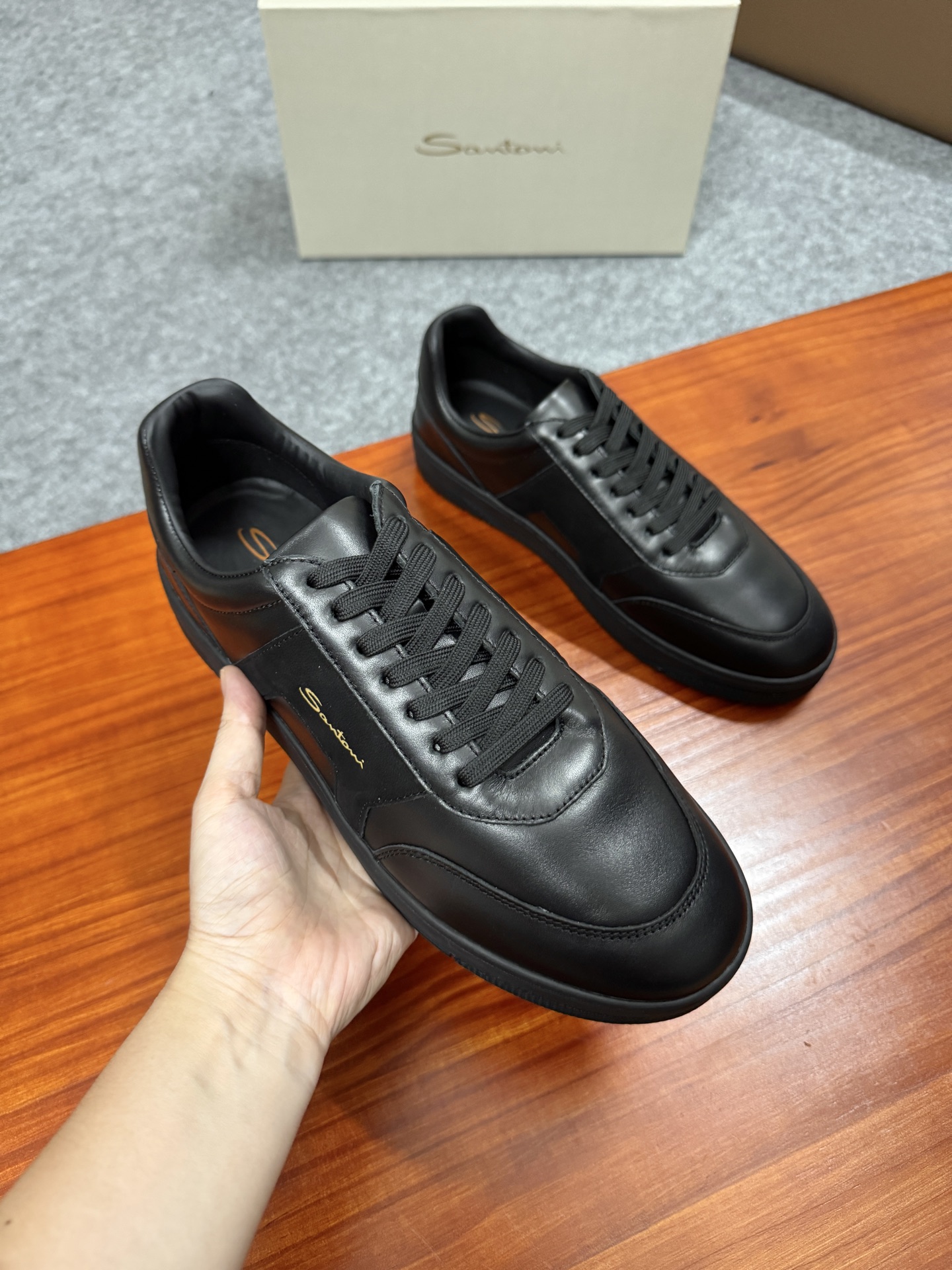 Santoni Men's Black Leather Lace-Up Sneakers Casual Shoes Classic Style 5 i1755169102083 2425 0 4