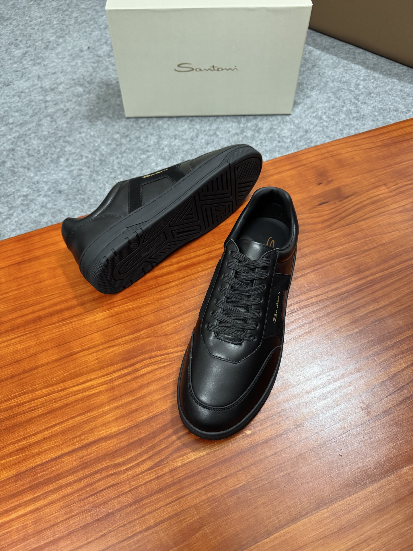 Santoni Men's Black Leather Lace-Up Sneakers Casual Shoes Classic Style 3 i1755169104003 2785 0 2