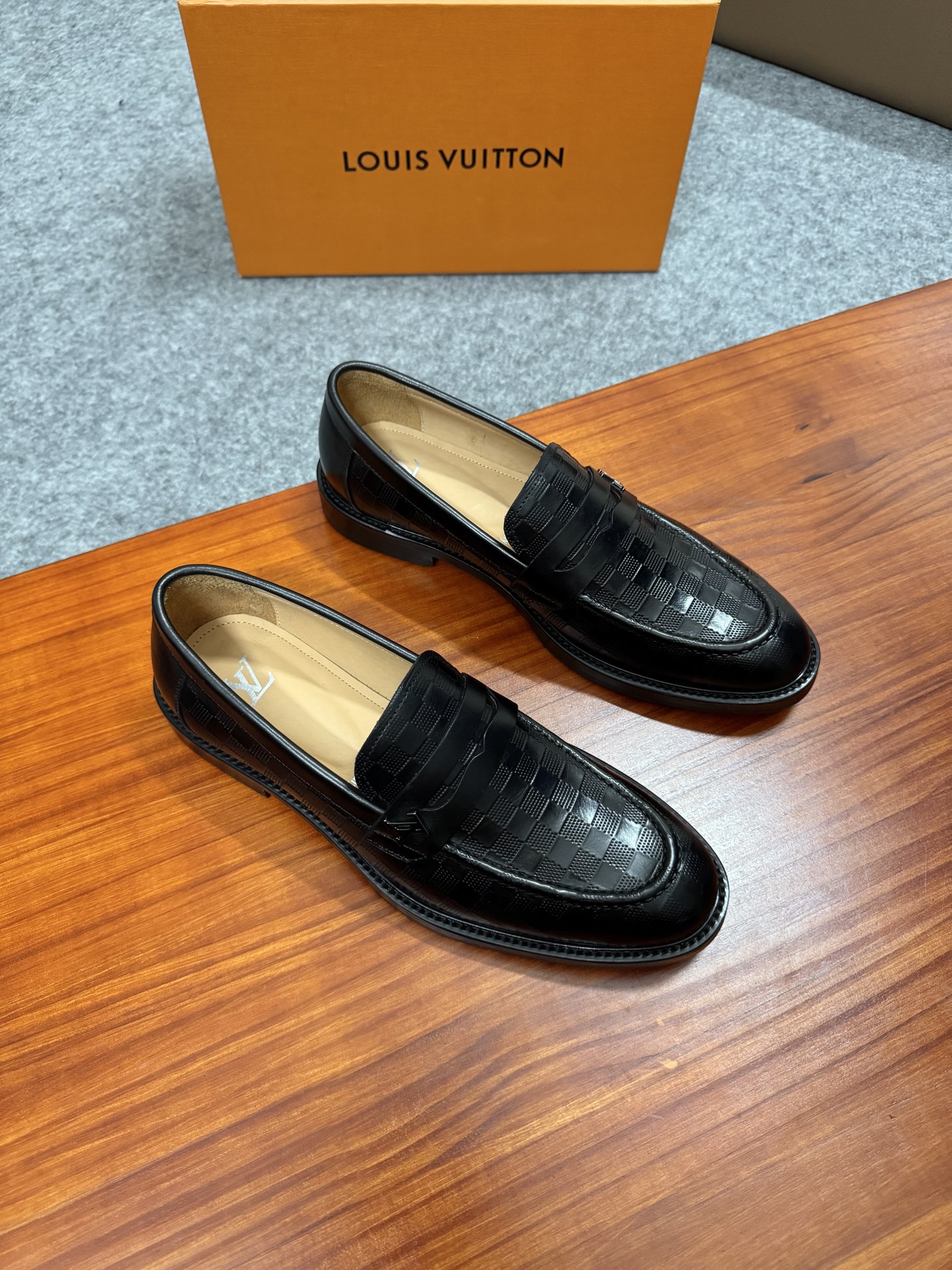 Louis Vuitton Men's Leather Loafers - Business Casual Dress Shoes 3 i1755255323208 4297 0 1