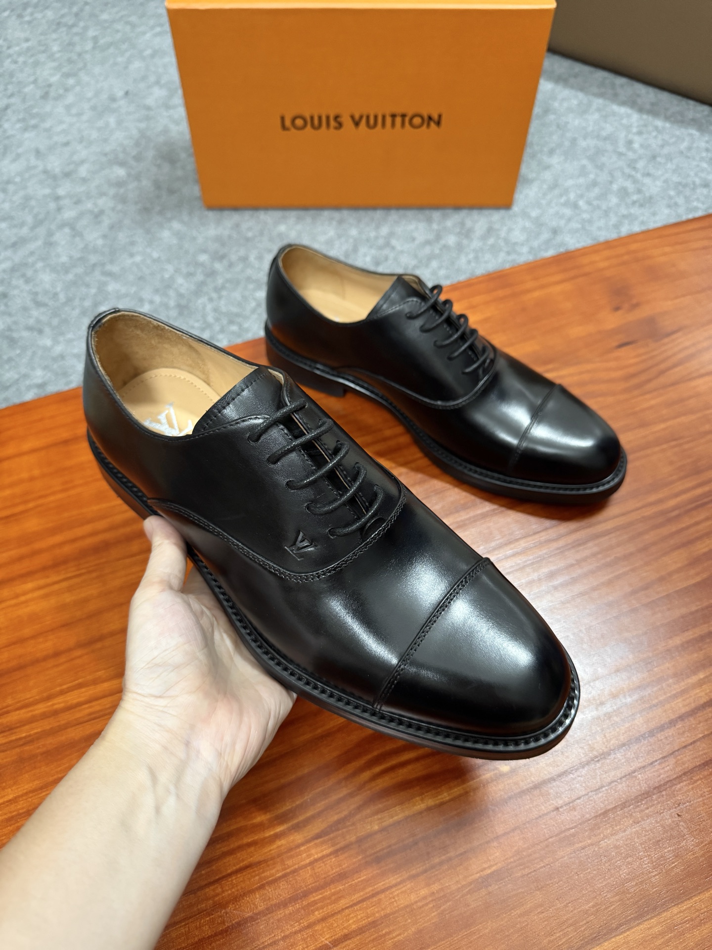 Louis Vuitton Black Leather Business Oxford Shoes for Men,Handcrafted Leather Sole 6 i1755255544869 8971 0 4