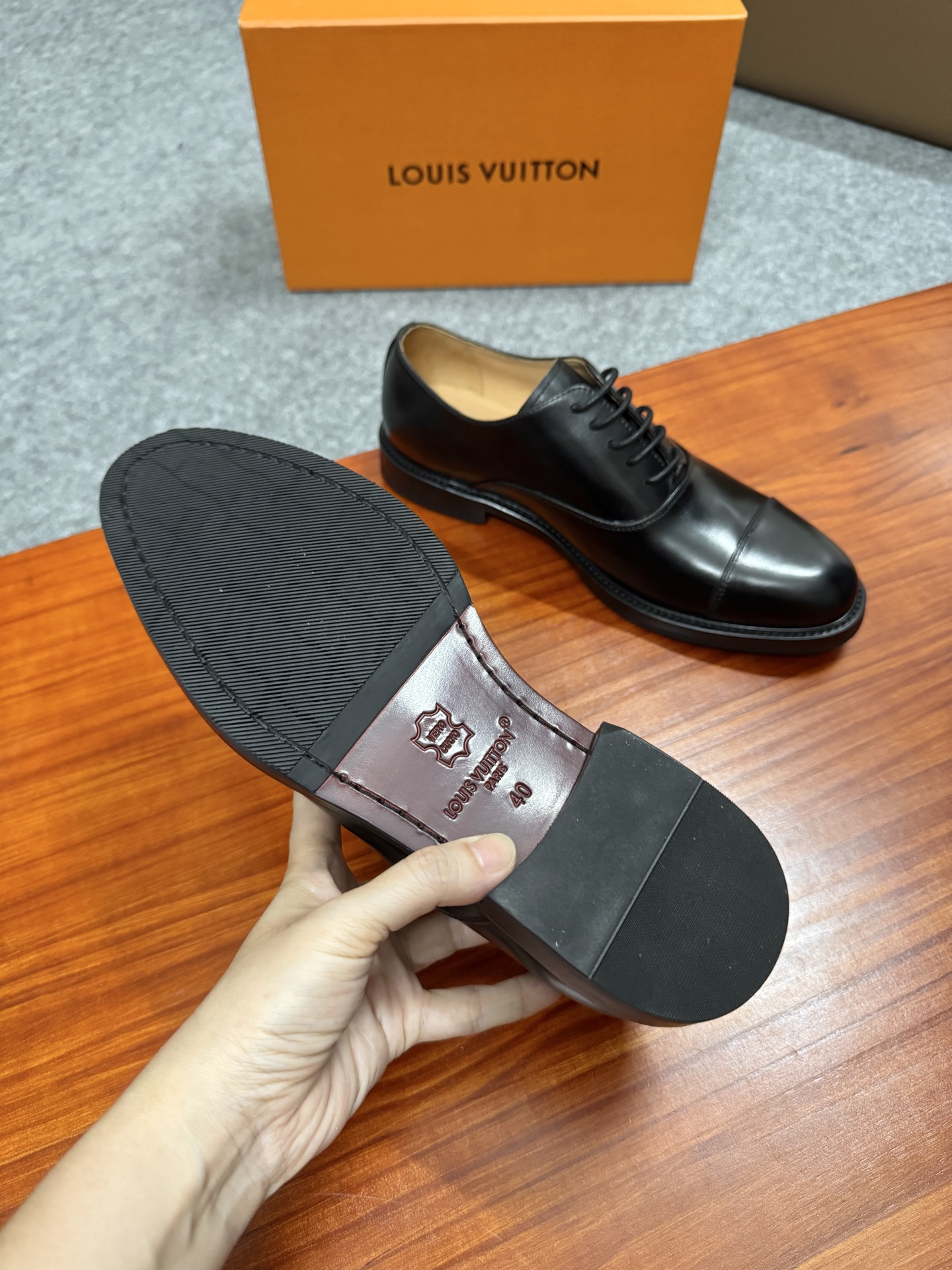 Louis Vuitton Black Leather Business Oxford Shoes for Men,Handcrafted Leather Sole 7 i1755255548285 6333 0 5