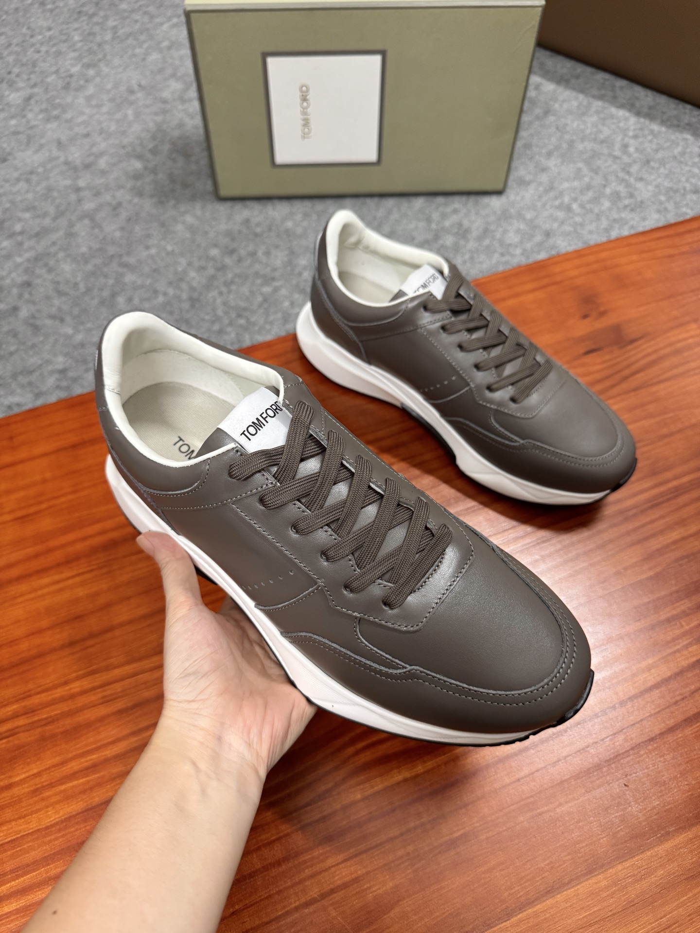 Tom Ford Cambridge Leather Low-Top Sneakers in Gray 6 i1756037614861 2128 0 4