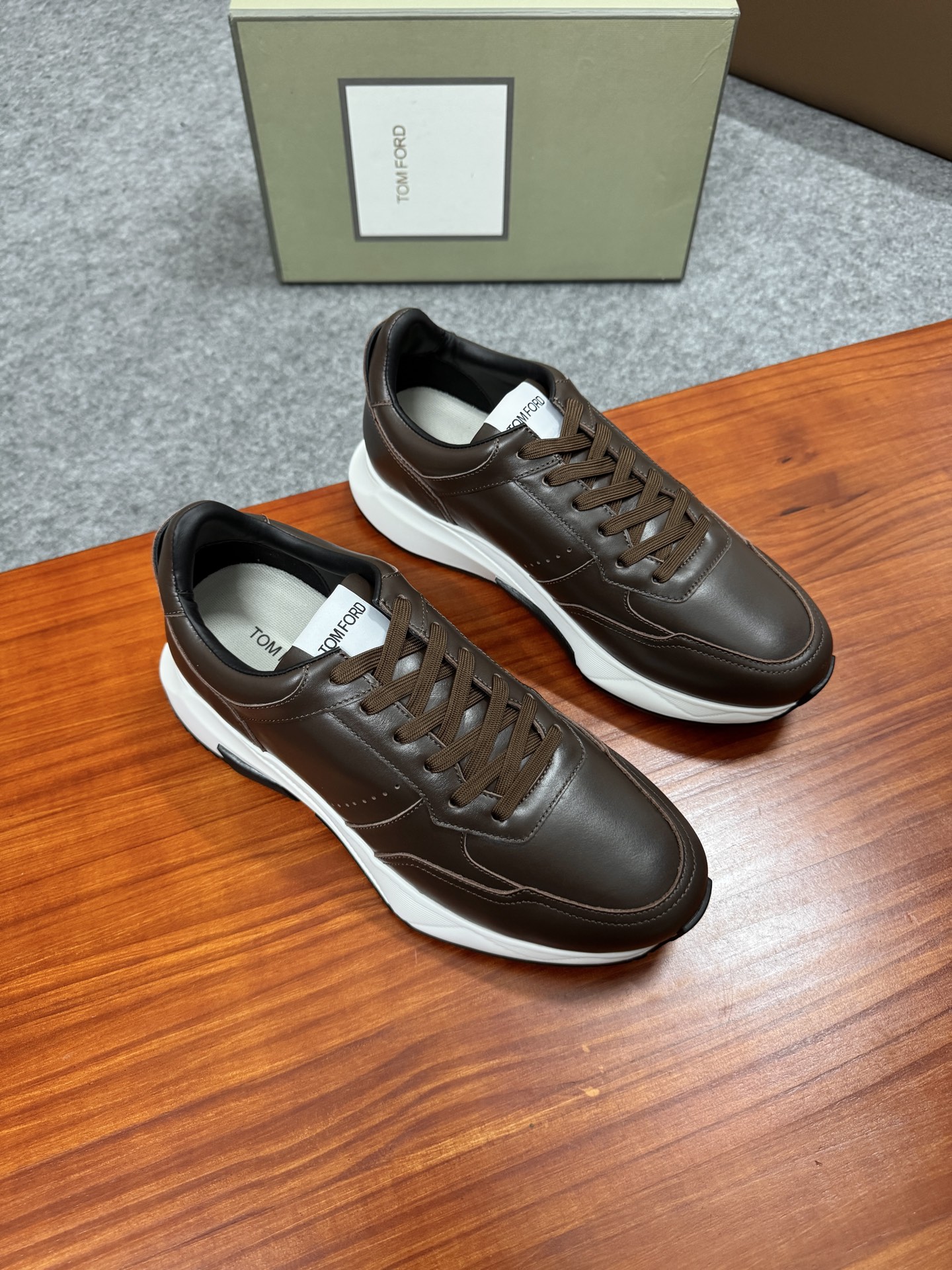 Tom Ford Cambridge Brown Leather Low-Top Sneakers - Lace Up, Rubber Sole 3 i1756037704435 3232 0 1