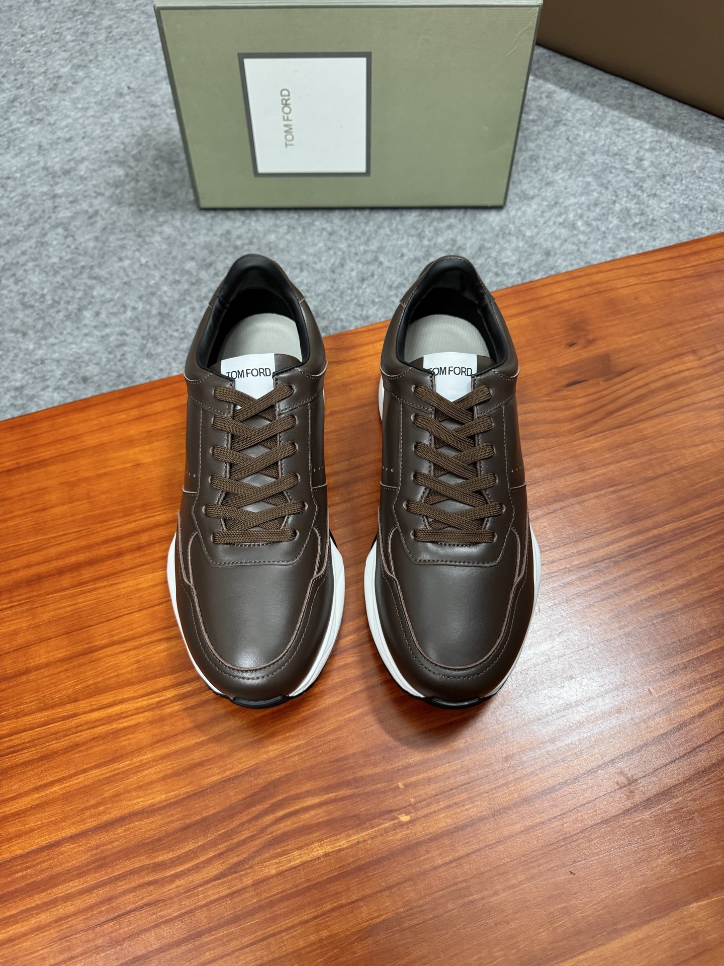 Tom Ford Cambridge Brown Leather Low-Top Sneakers - Lace Up, Rubber Sole 2 i1756037707242 1702 0 0