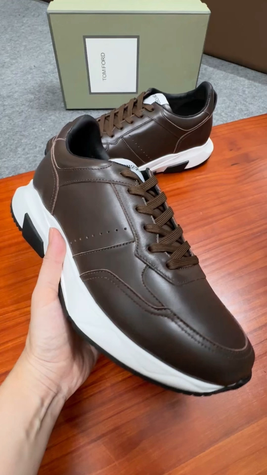 Tom Ford Cambridge Leather Low-Top Sneakers - Brown, Lace-Up, Rubber Sole