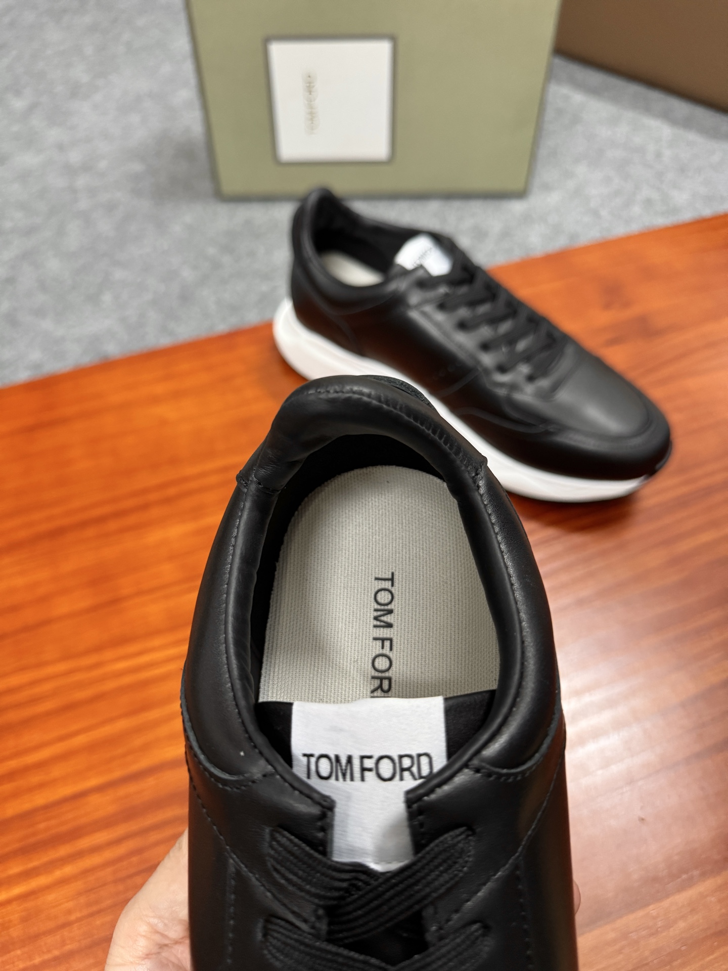 Tom Ford Cambridge Black Leather Low-Top Sneakers with Lace-Up and Flat Rubber Sole 9 i1756037736713 9311 0 8