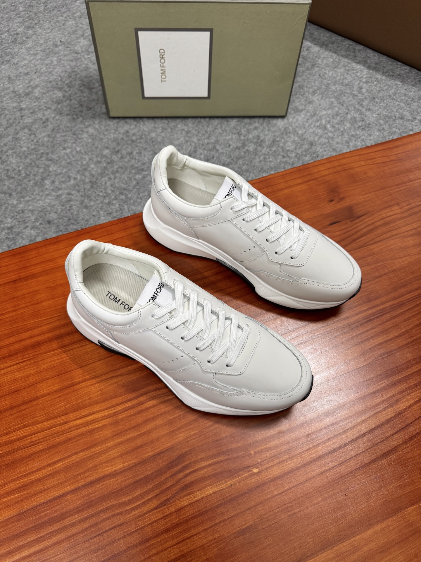 Tom Ford Cambridge White Leather Low-Top Sneakers 3 i1756037801724 6640 0 1