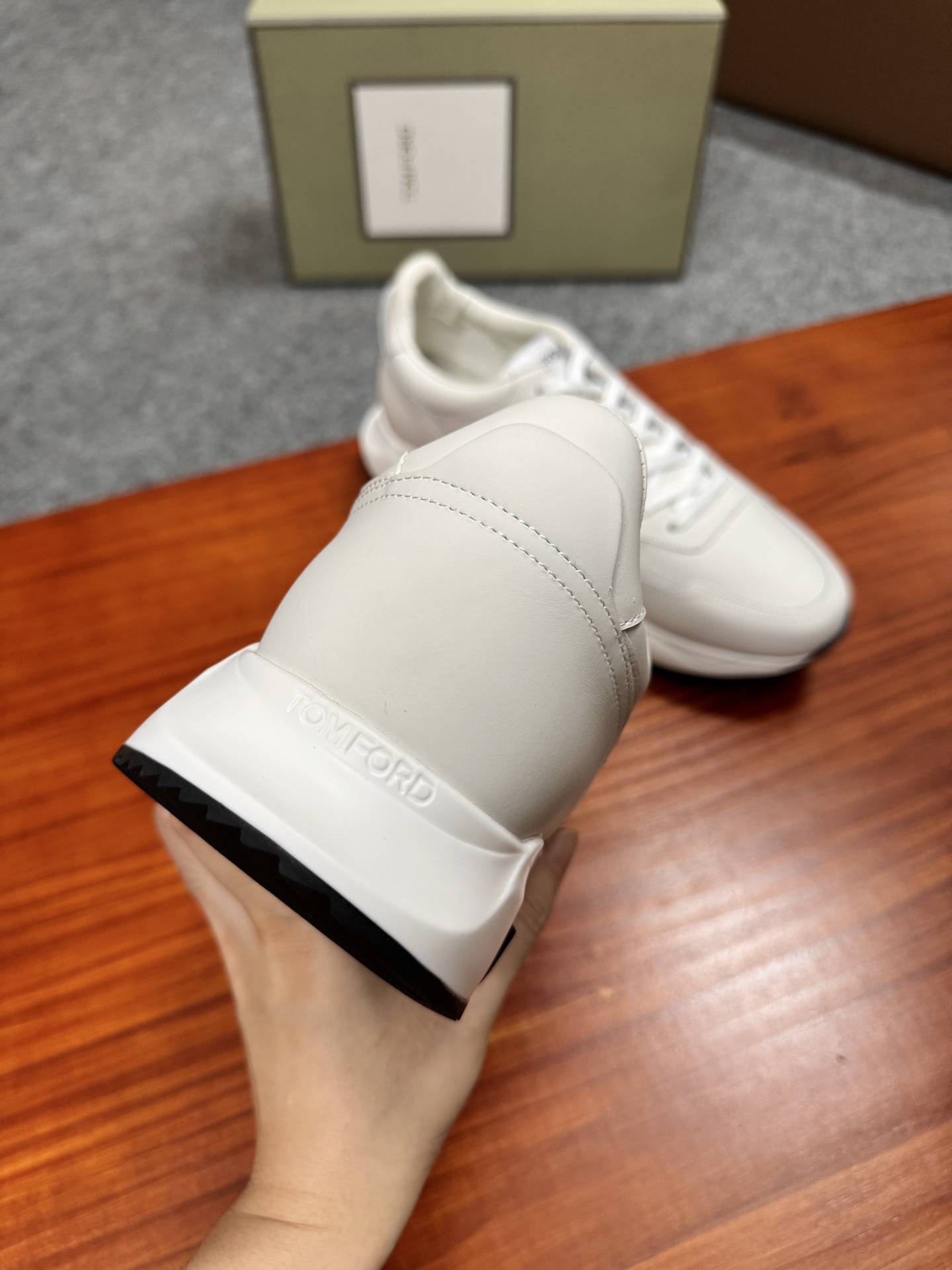 Tom Ford Cambridge White Leather Low-Top Sneakers 9 i1756037803759 464 0 7