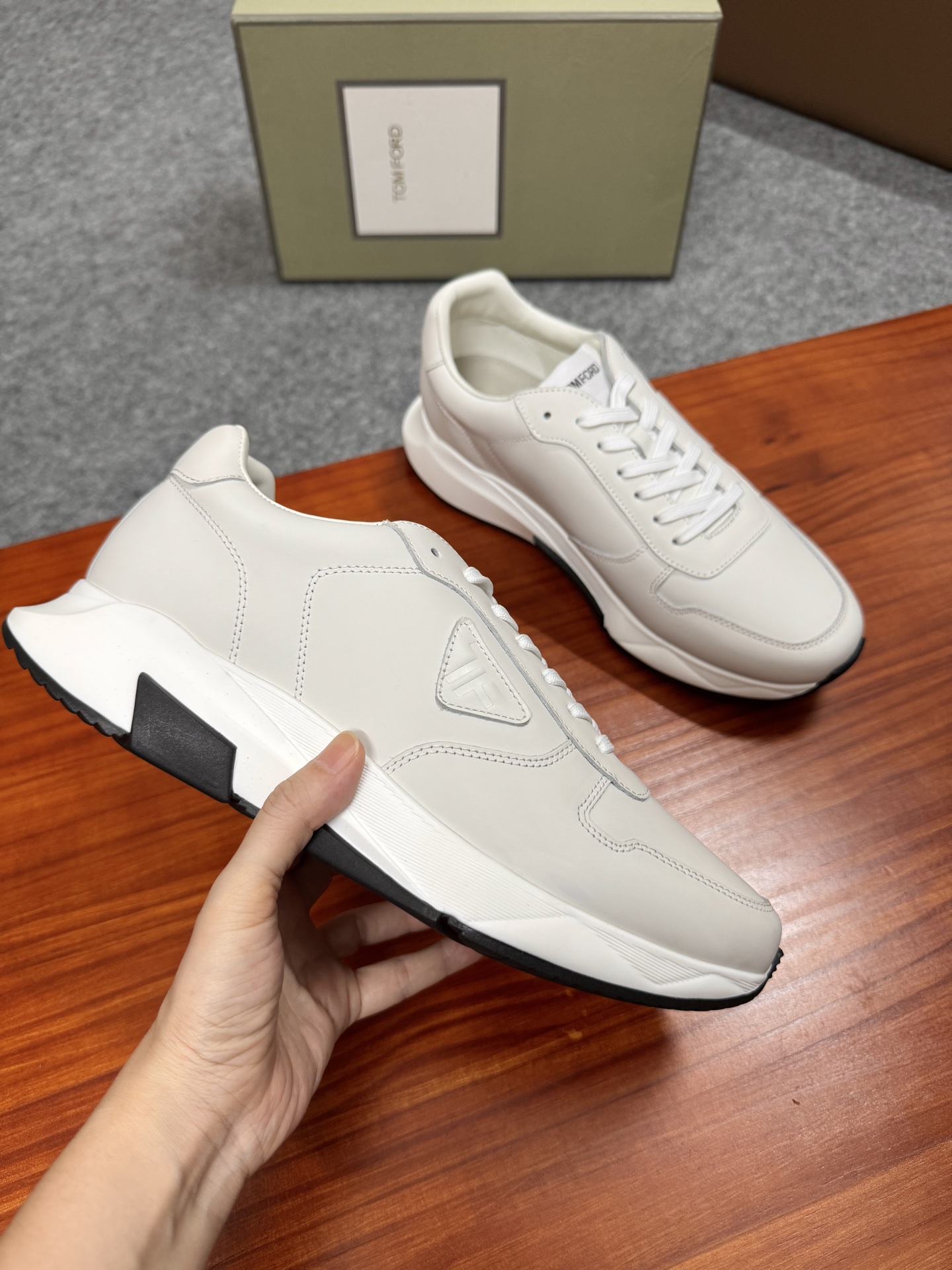 Tom Ford Cambridge Leather Low-Top Sneakers - Lace-Up, Rubber Sole 5 i1756038789705 7834 0 3