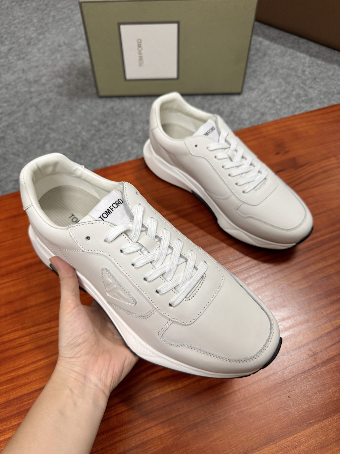 Tom Ford Cambridge Leather Low-Top Sneakers - Lace-Up, Rubber Sole 6 i1756038793222 5234 0 4