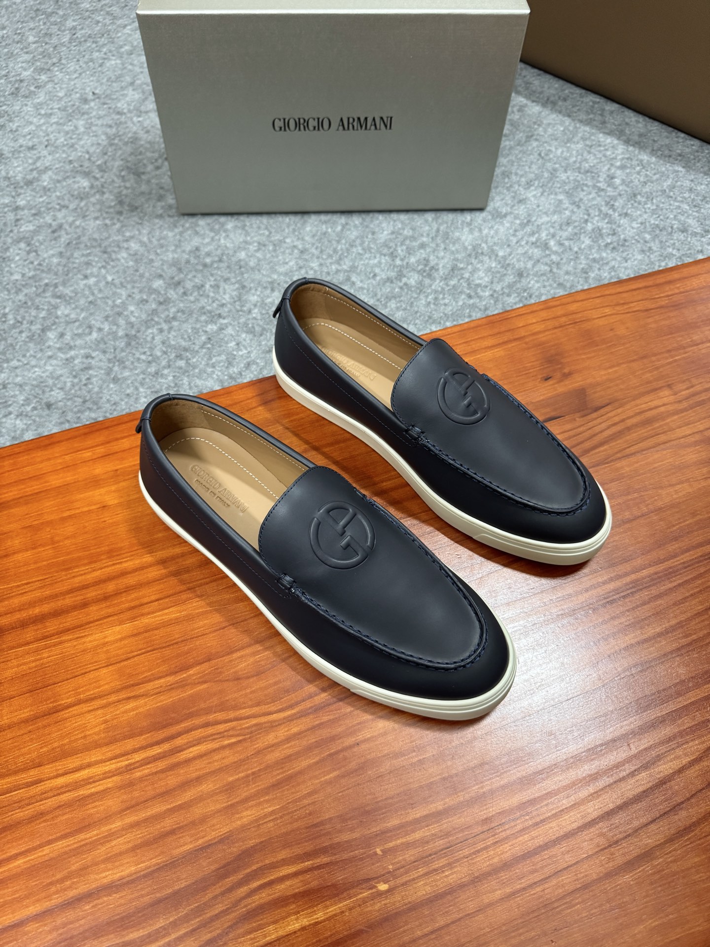GIORGIO ARMANI Leather Loafers Classic Casual Shoes for Men, Black 2 i1756039496261 6149 0 1