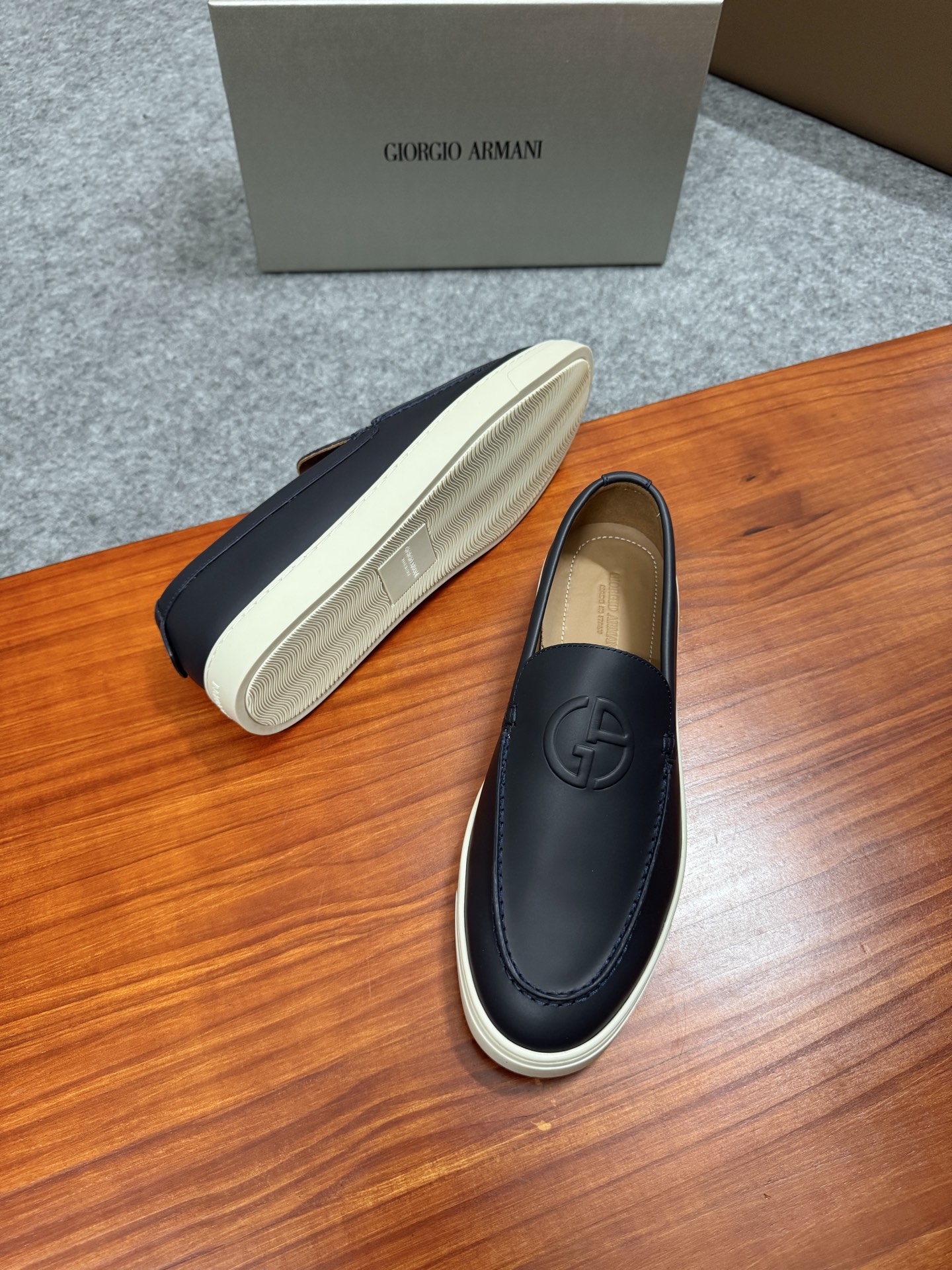 GIORGIO ARMANI Leather Loafers Classic Casual Shoes for Men, Black 3 i1756039497965 7781 0 2