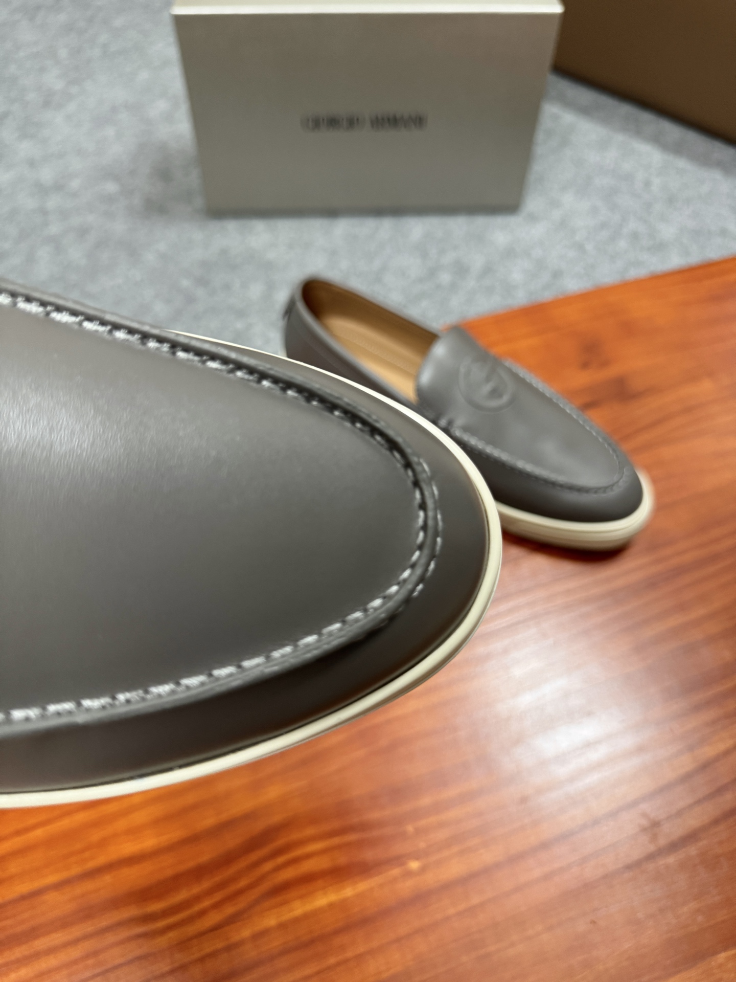 GIORGIO Armani Leather Loafers: Classic Style, Modern Comfort for Men 8 i1756039555787 7133 0 6