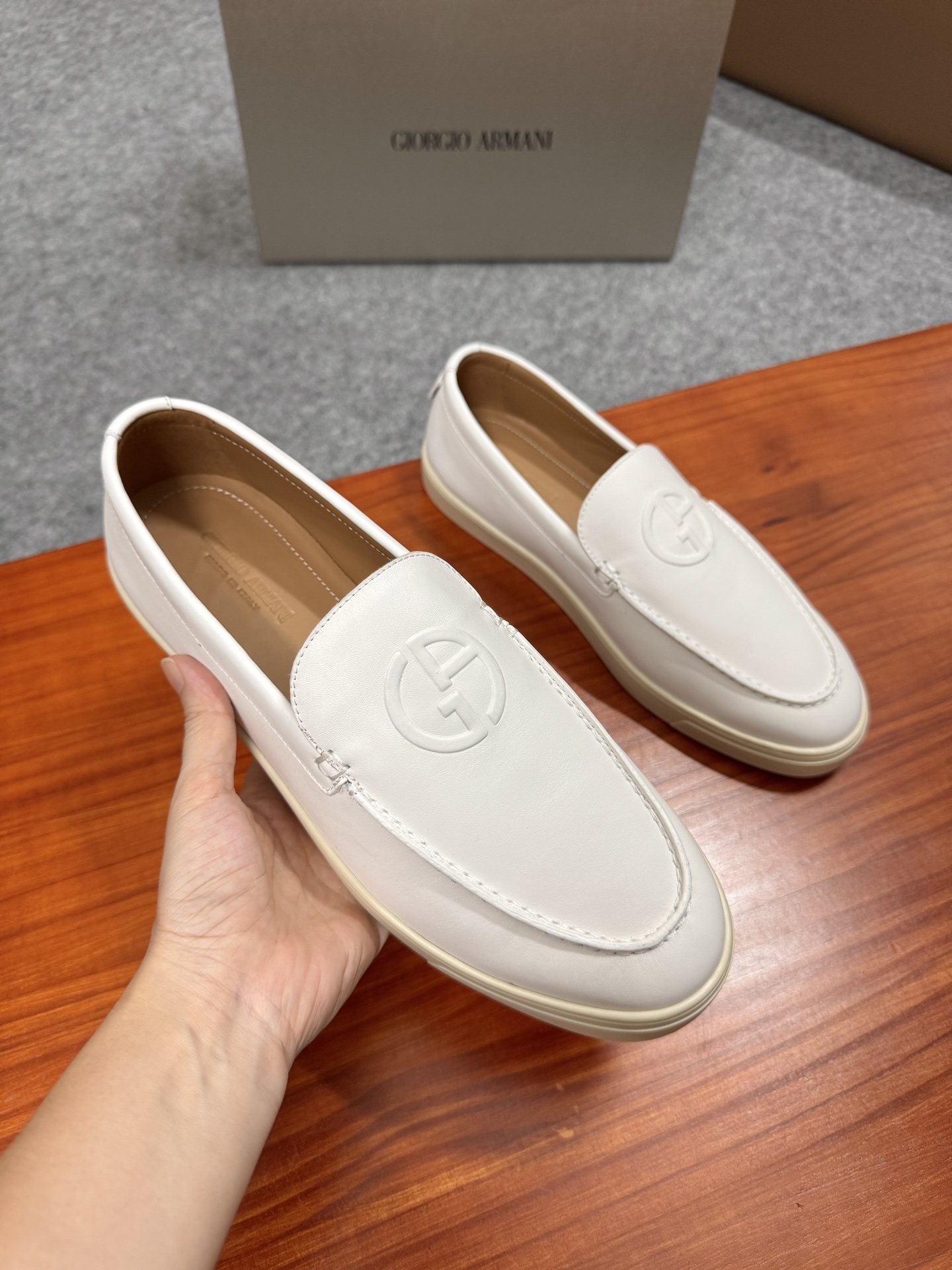 Giorgio Armani Classic White Leather Loafers - Timeless Style and Comfort 5 i1756039575562 5354 0 4