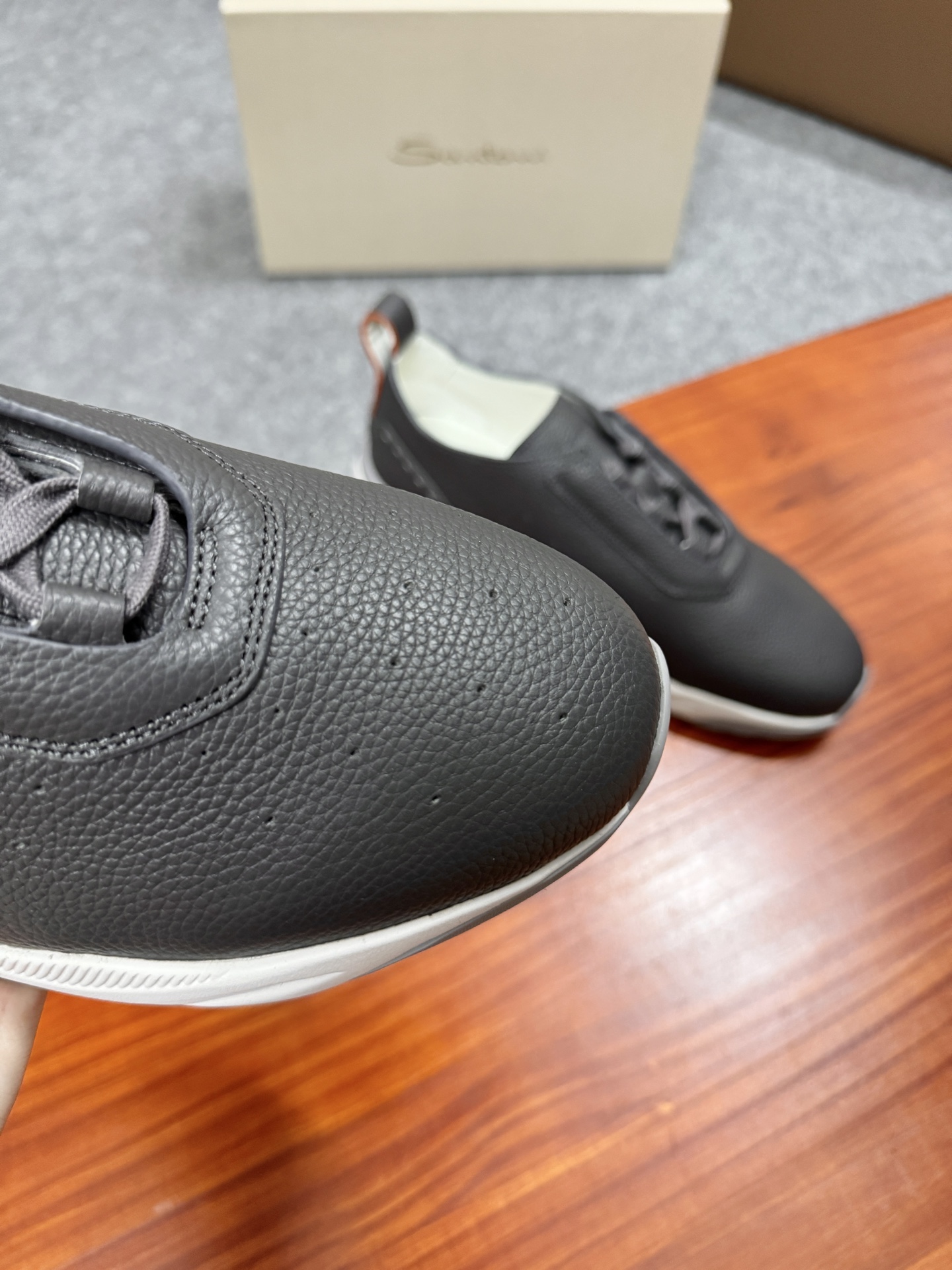 Santoni Men's Handmade Leather Sneakers - Classic Italian Style & Comfort 8 i1758885002823 8296 0 6