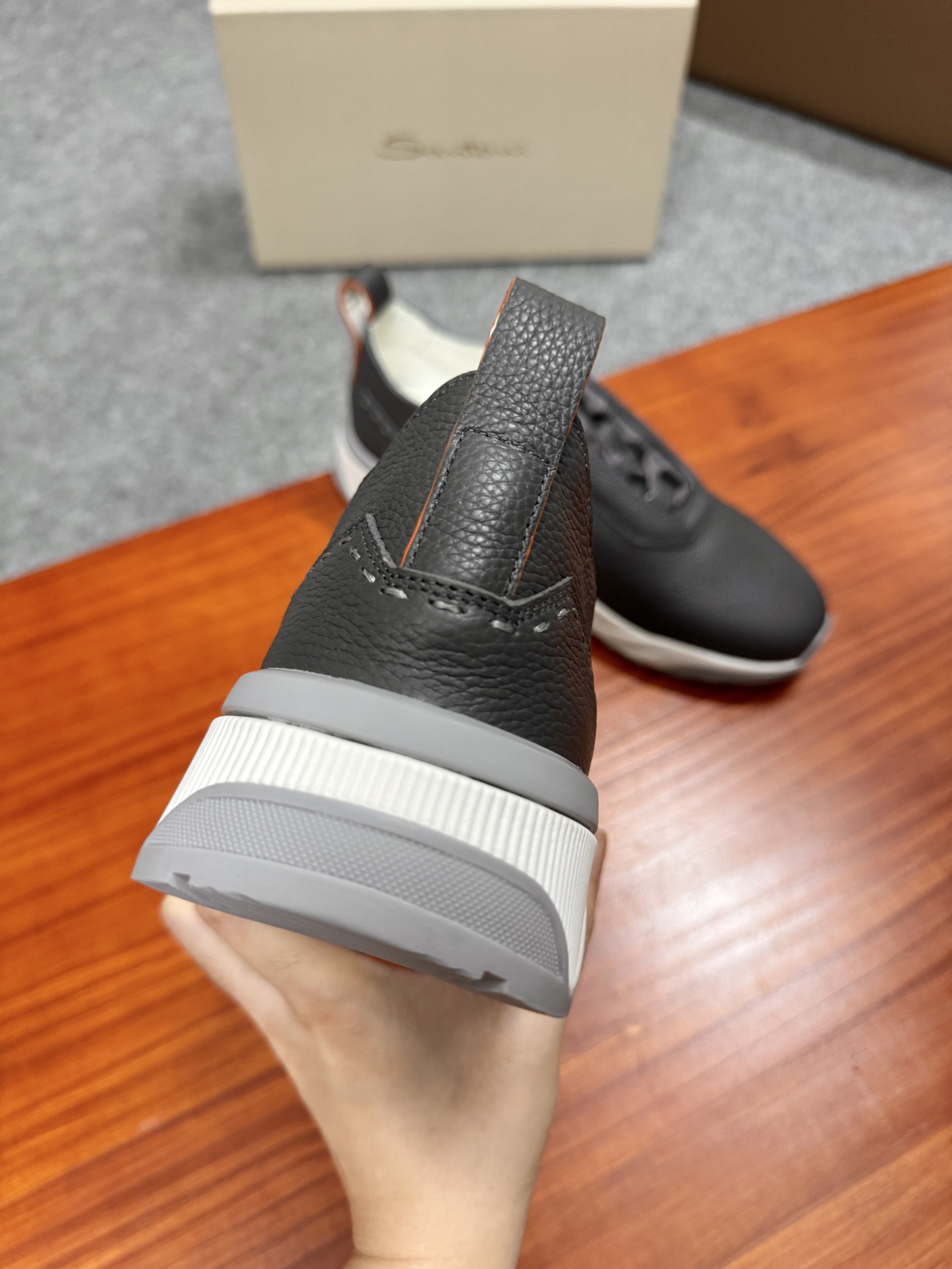 Santoni Men's Handmade Leather Sneakers - Classic Italian Style & Comfort 9 i1758885005101 8946 0 7