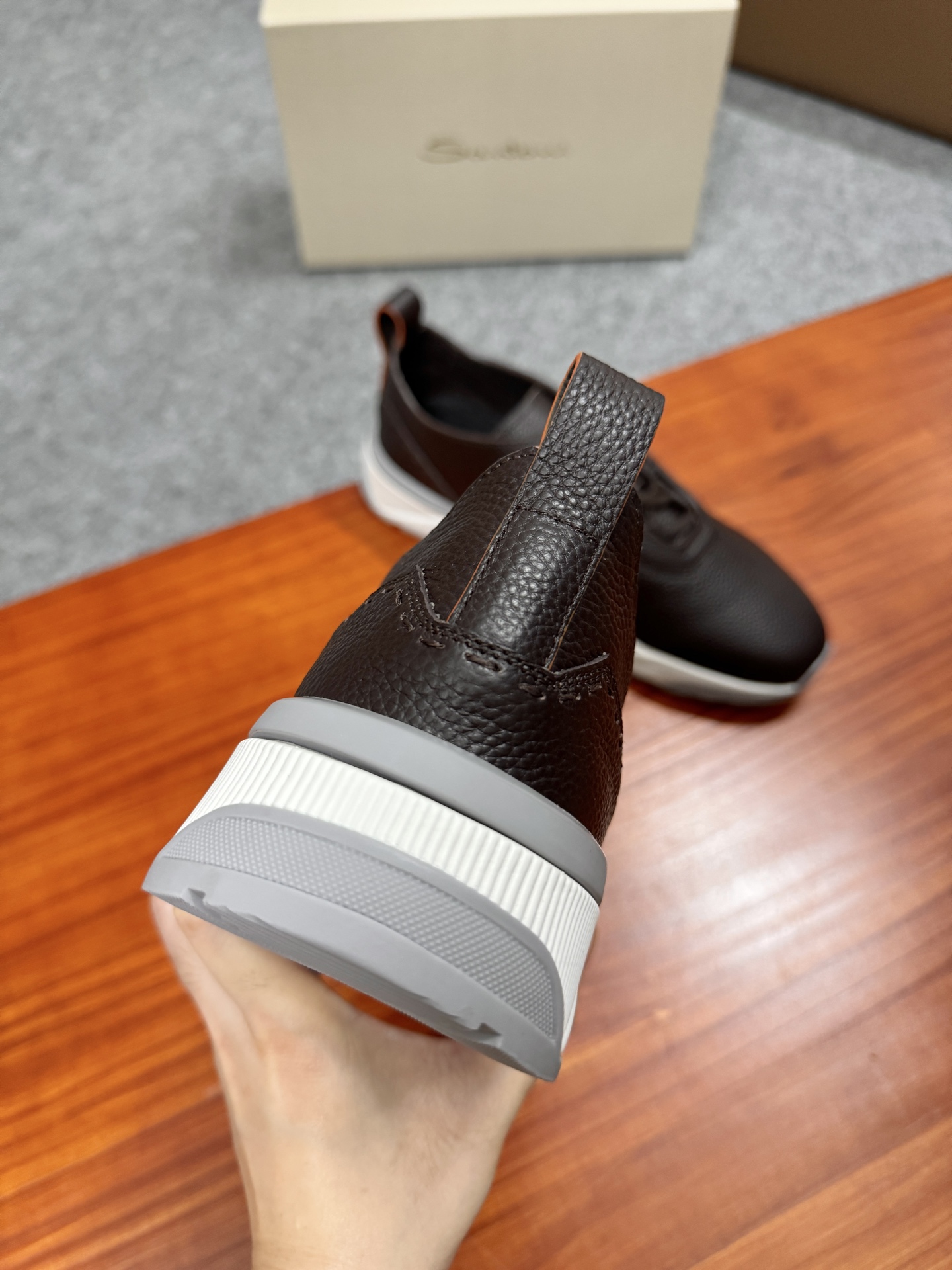 Santoni Men's Handmade Leather Sneakers - Classic Italian Design, Comfortable Fit 8 i1758885188883 4446 0 7