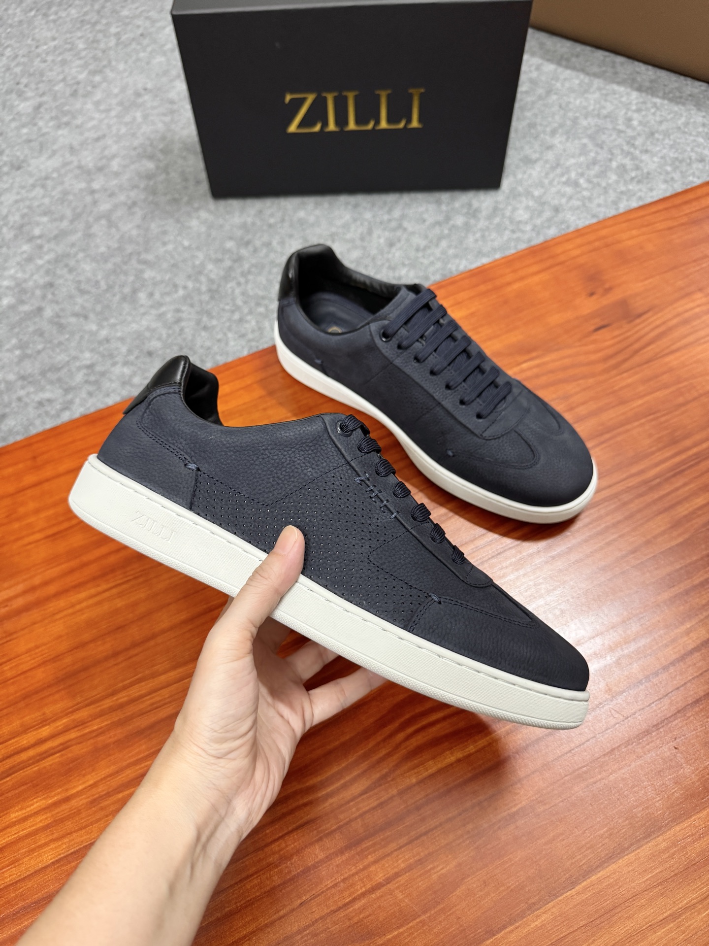ZILLI Men's Casual Sneakers - Soft Suede Leather, Comfortable & Stylish 4 i1758887014340 6232 0 3