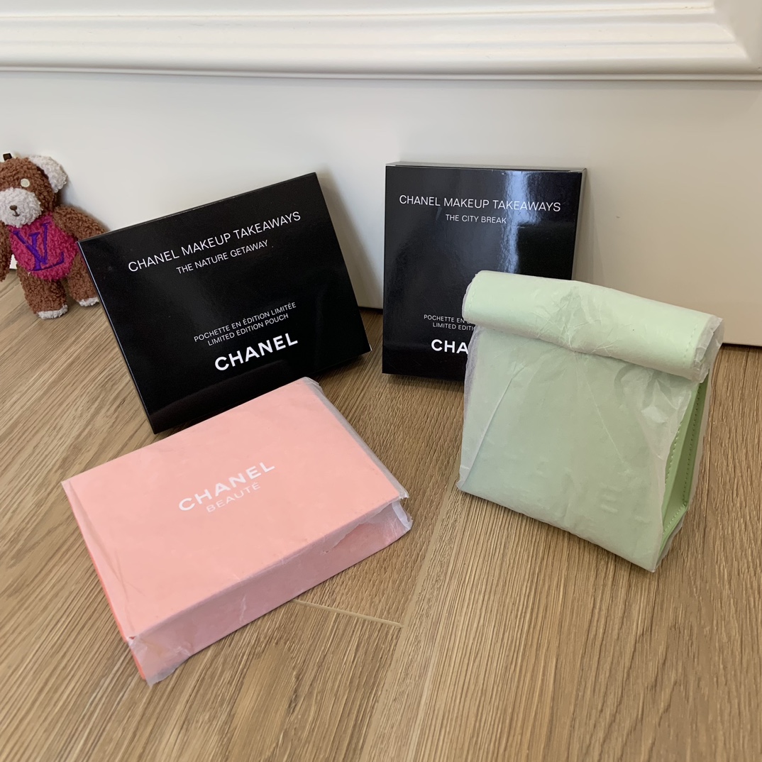 Chanel Beauty Limited-Edition Gift Vanity Cases - Comprehensive 3