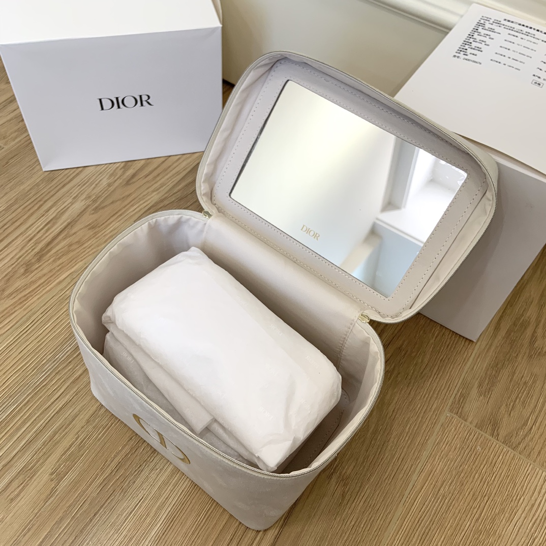DIOR迪奥花秘瑰萃美课私享会专属赠品礼盒 2