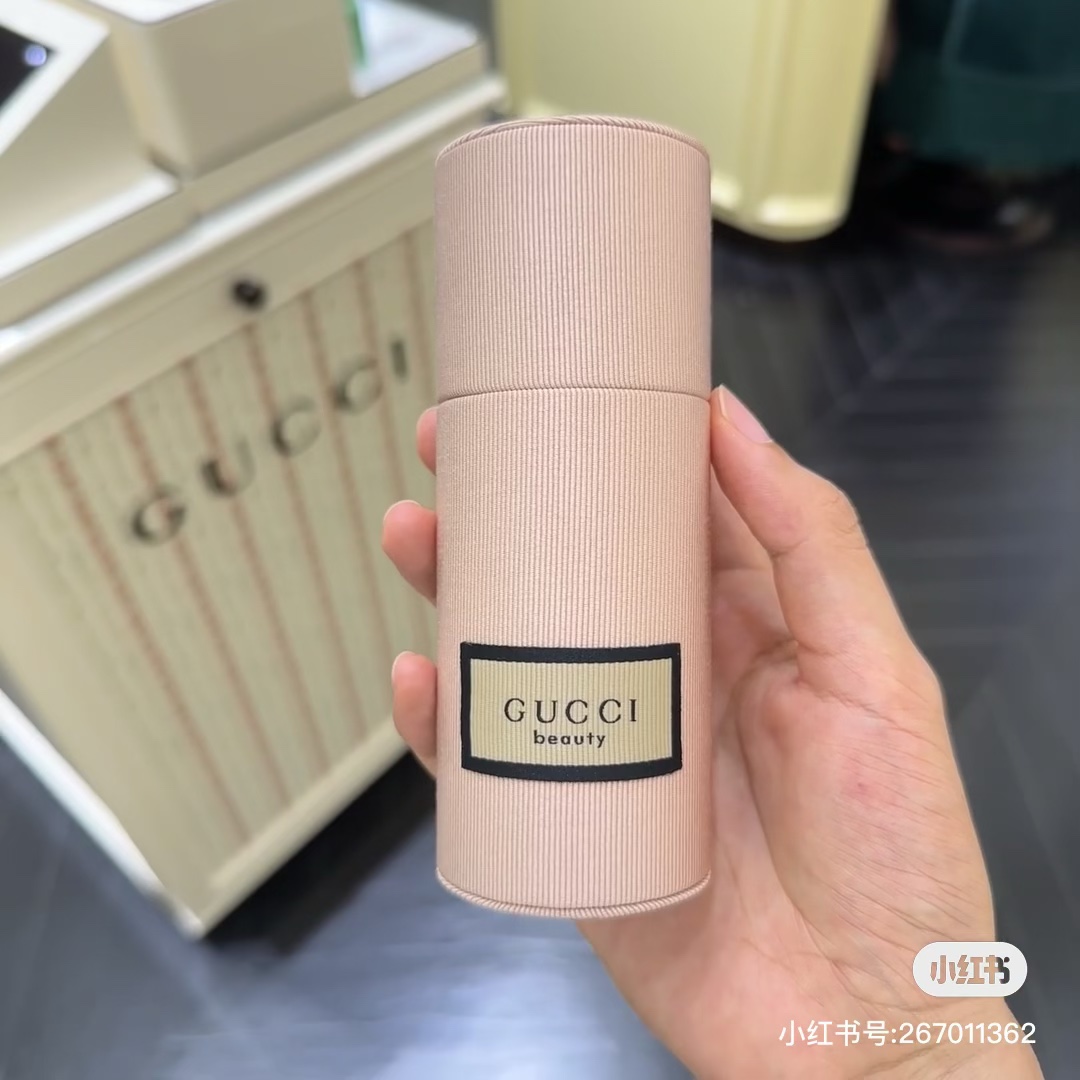 Gucci Makeup Brush - Comprehensive 3