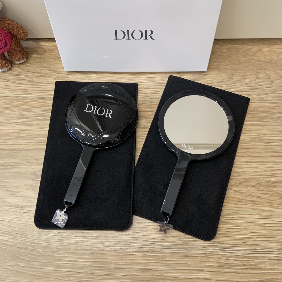 DIOR日本专柜满22000日元赠礼化妆镜 7