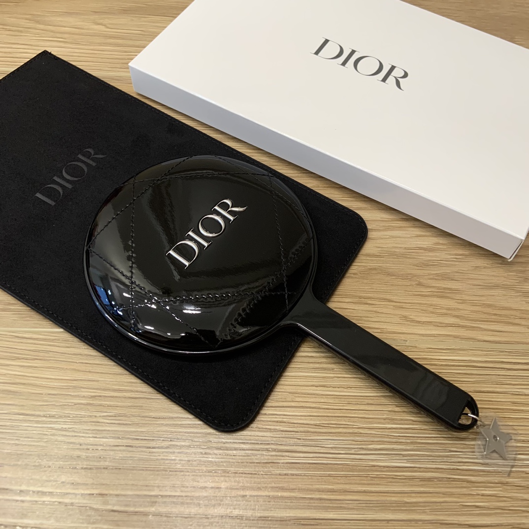DIOR日本专柜满22000日元赠礼化妆镜 5