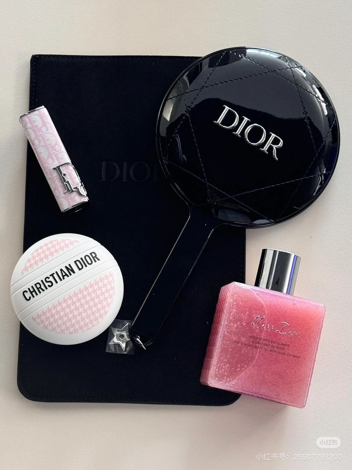 from eyeliner to lipstick, preventing color distortion under fluorescent - Comprehensive 3