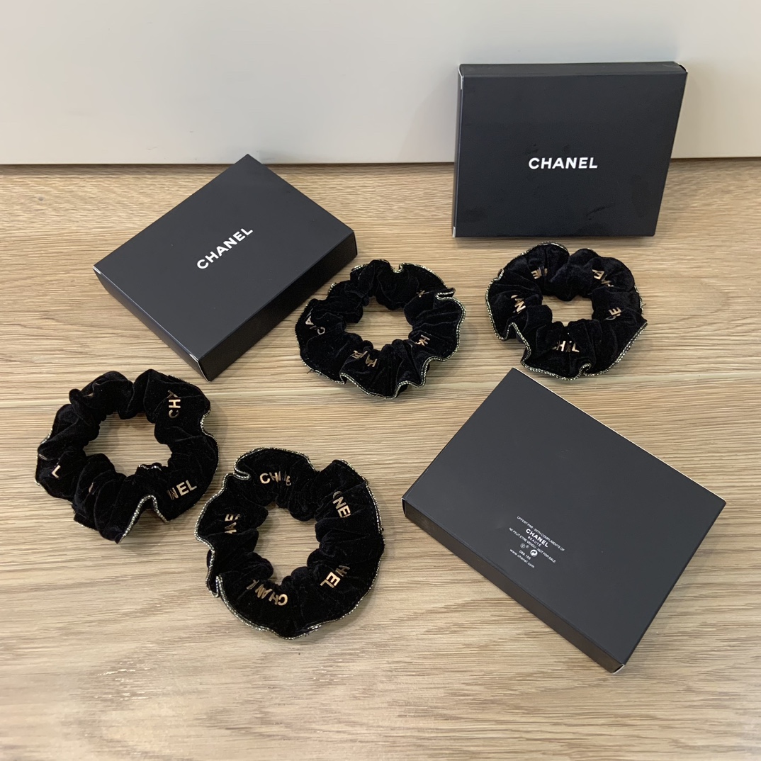CHANEL Holiday Ribbon Scrunchies (Set of 2 - Comprehensive