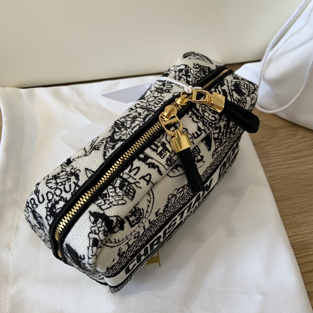 Dior Classic Handcrafted Luxury Leather Shoulder Bag Ref.37E4134B 5