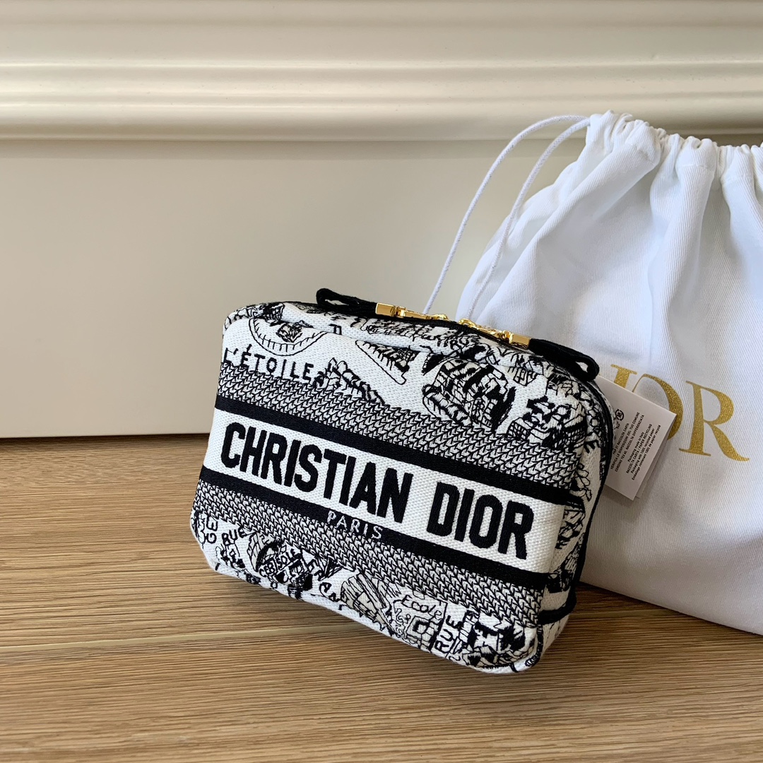 Dior Classic Handcrafted Luxury Leather Shoulder Bag Ref.37E4134B 2