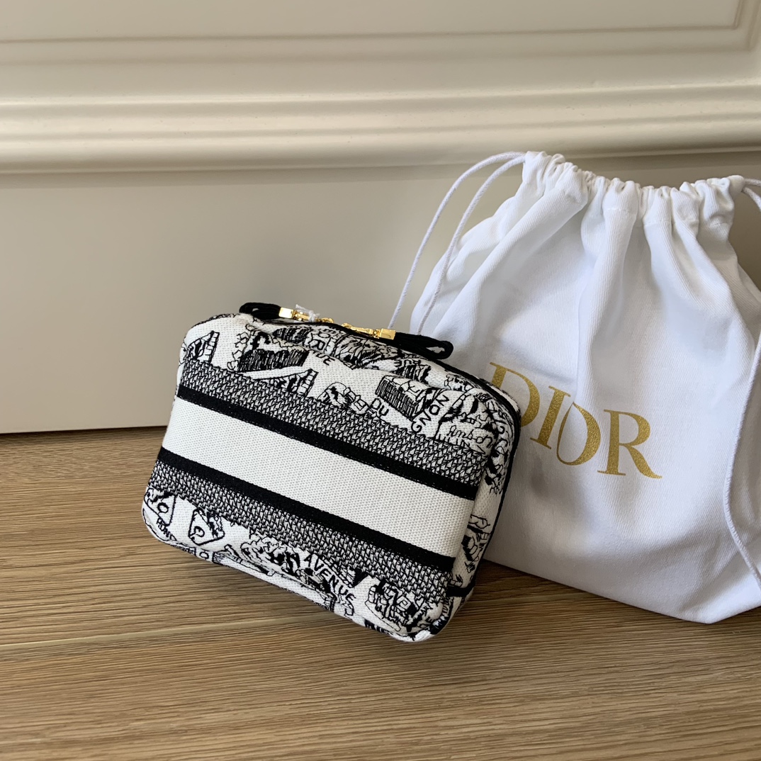 Dior Classic Handcrafted Luxury Leather Shoulder Bag Ref.37E4134B 3