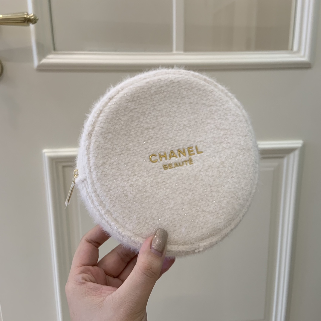Chanel Holiday 2024 Round Vanity Case - Comprehensive