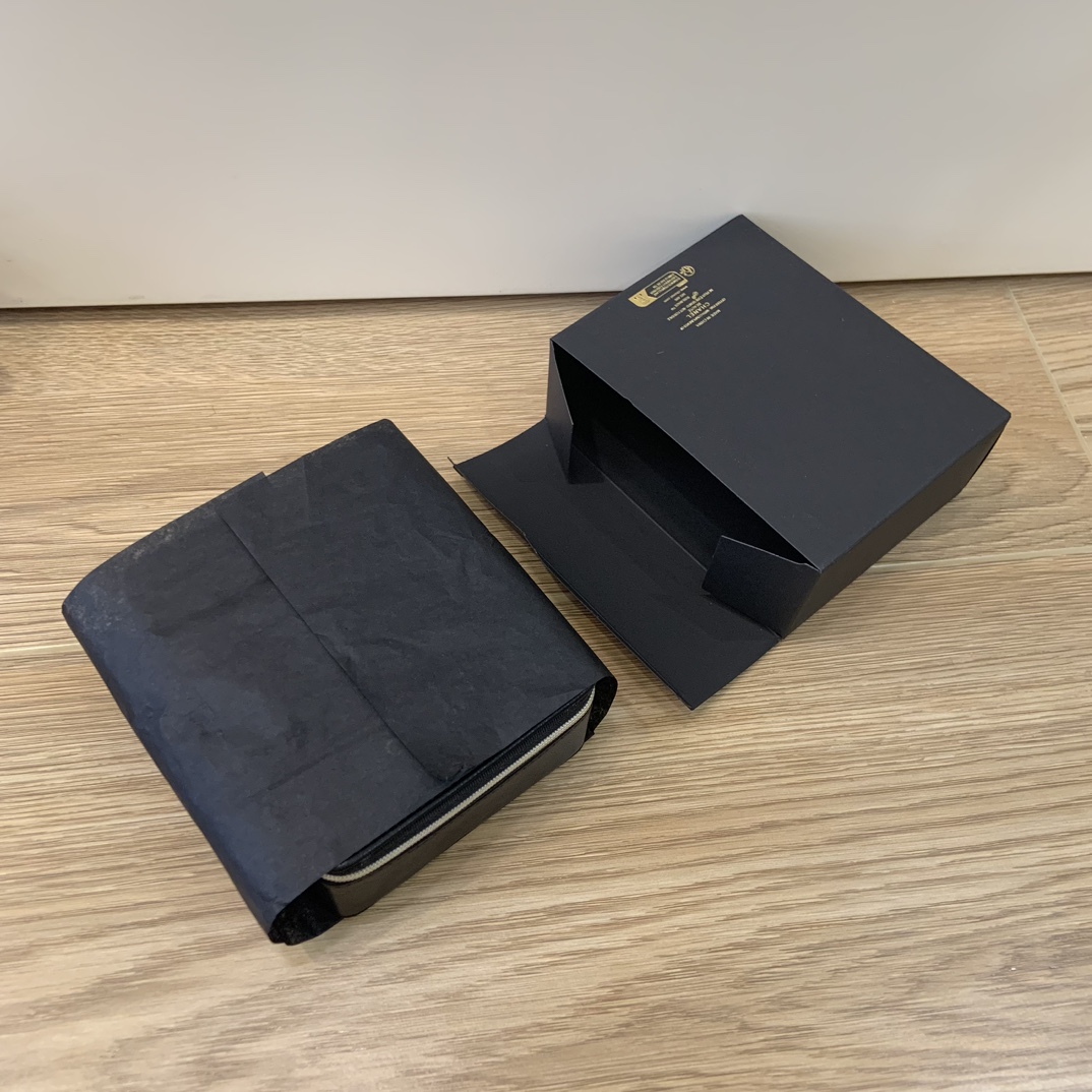 Chanel Limited-Edition Leather Jewelry & Vanity Case - Comprehensive 9